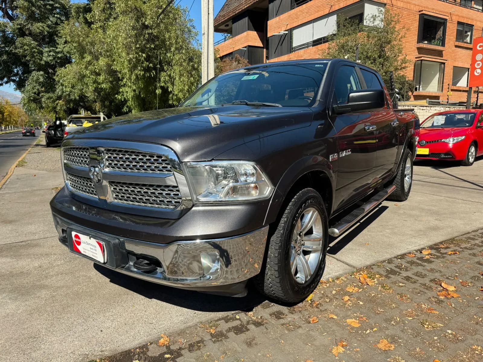 DODGE RAM 1500 LARAMIE 5.7 HEMI 4X4  vista 5