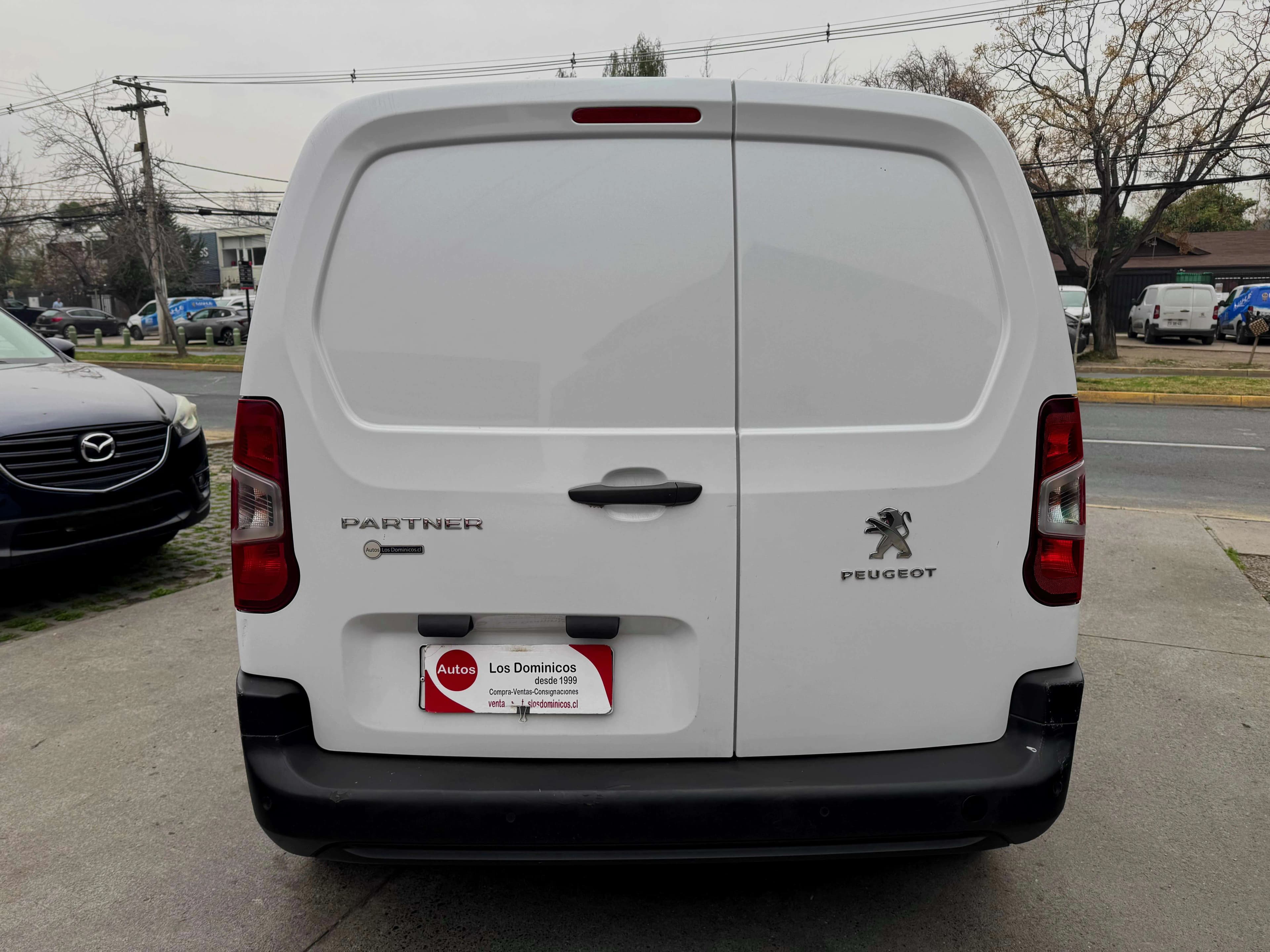 Peugeot PEUGEOT - PARTNER - DIESEL 1.5 MEC SOLO 70.000 KM VER EN LAS CONDES vista 6