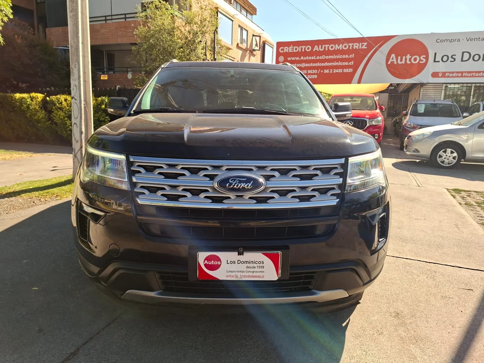 Ford EXPLORER XLT 3.5 AUTOMATICO 3 CORRIDAS vista 3