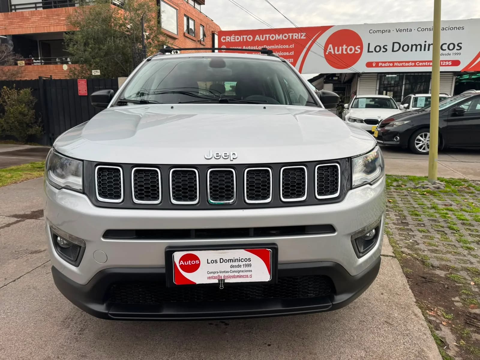 Jeep COMPASS SPORT 2.4 MEC 6 VEL FULL CARPLAY CAMARA SOLO 89.000 KM vista 2