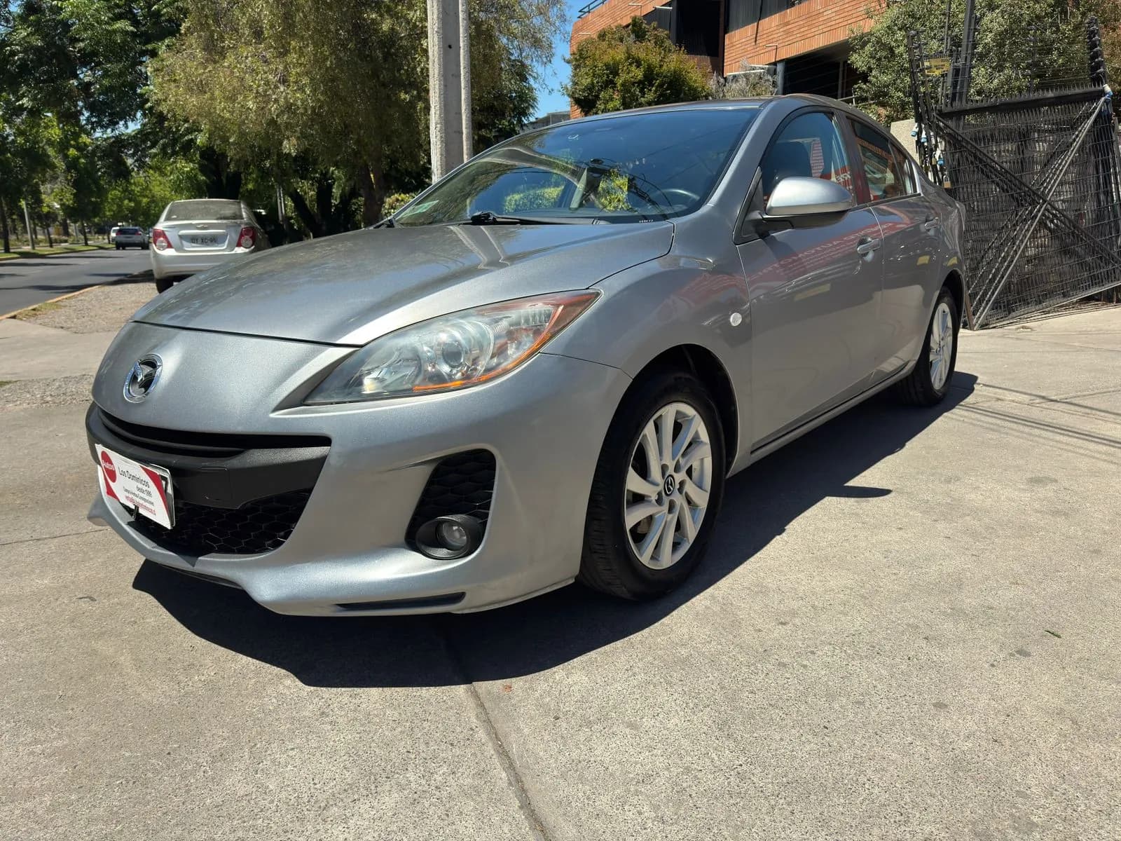 Mazda 3 VERSION V 1.6 AUTOMATICO JAPONES vista 3