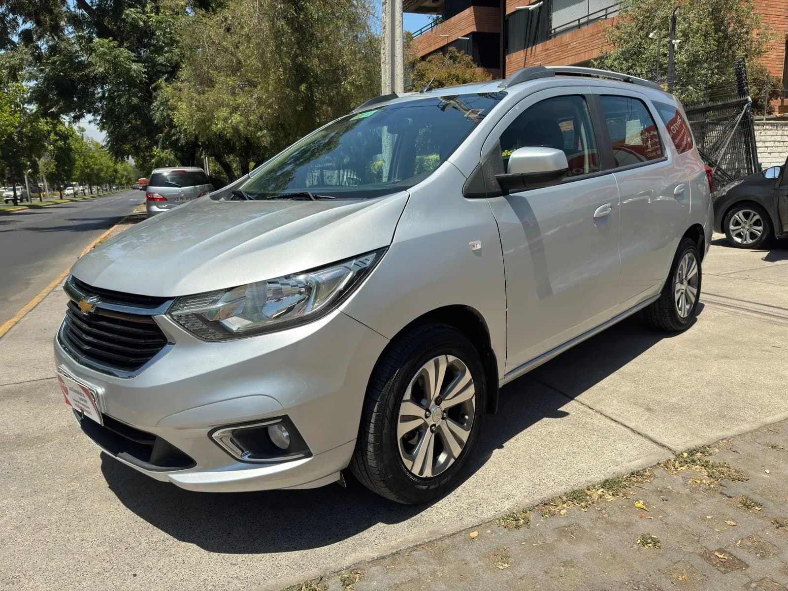 CHEVROLET SPIN PREMIER 1.8 AUTOMATICO 3 CORRIDAS vista 3