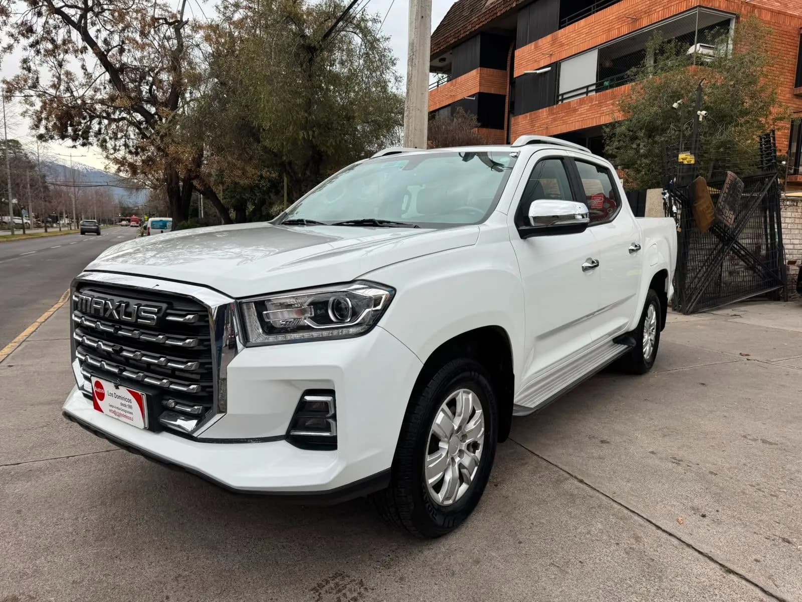Maxus MAXUS - T60 - GLX 2.0 AUT 4X4 SOLO 54.000 KM VER EN LAS CONDES vista 3