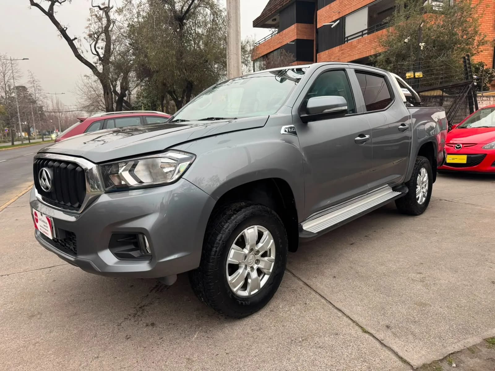 Maxus MAXUS - T60 - GL DIESEL 2.8 MEC 6 VEL 4X4 FULL CARPLAY CAMARA VER EN LAS CONDES vista 4