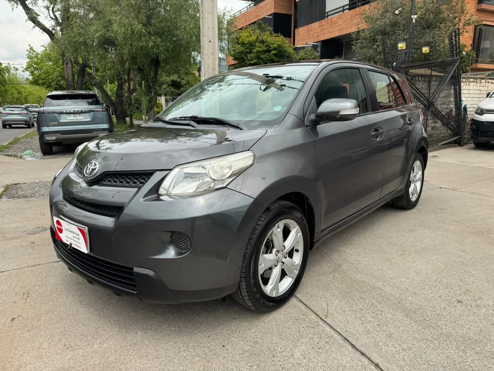Toyota TOYOTA - URBAN CRUISER - 1.3 MEC 6 VEL FULL AIRE 7 AIRBAG VER EN LAS CONDES vista 3