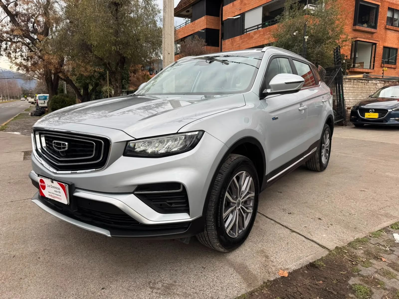 Geely GEELY - AZKARRA - LUXURY 1.5 AUT TURBO 4WD FULL CUERO DOBLE TECHO CAMARA VER EN LAS CONDES vista 4