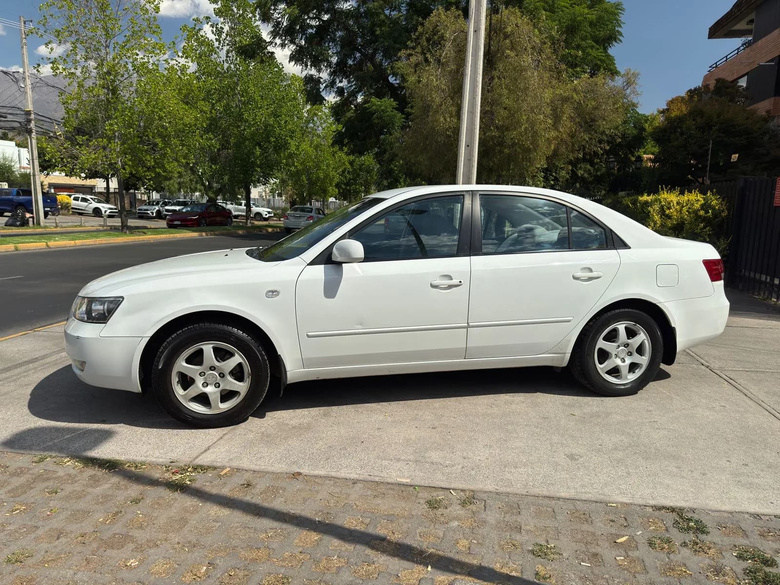 Hyundai SONATA GLS 2.4 MEC SOLO 114.000 KM vista 4