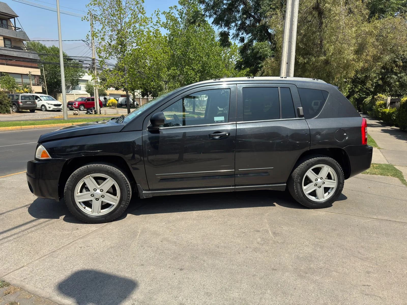 Jeep COMPASS SPORT 2.4 AUTOMATICA SOLO 112.000 KM vista 4