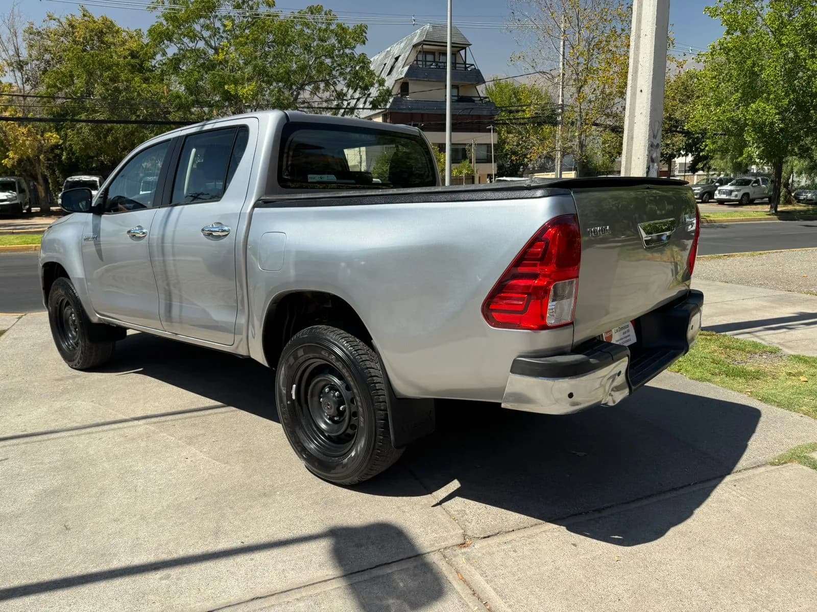 Toyota HILUX SR 2.7 MEC  vista 5