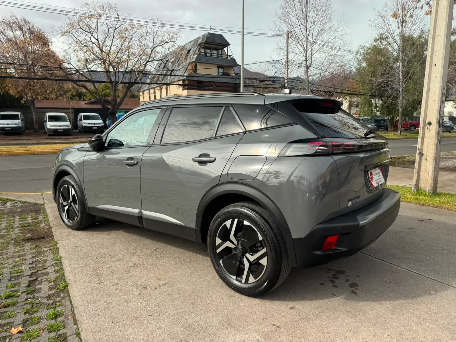 Peugeot 2008 DIESEL 1.5 AUTOMATICO VER EN LAS CONDES vista 5