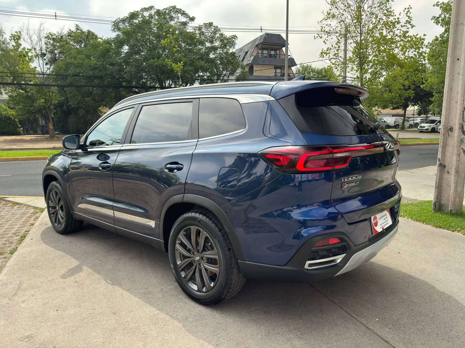Chery TIGGO 8 GLS 1.5 TURBO MEC 6 VEL UNICO DUEÑO vista 5