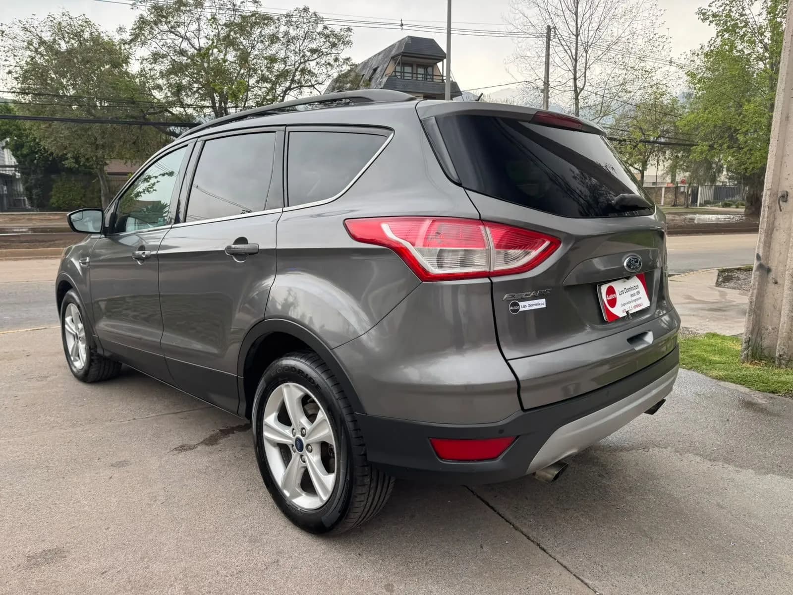 FORD FORD - ESCAPE - 2.0 AUTOMATICO FULL AIRE AIRBAG CAMARA VER EN LAS CONDES vista 5