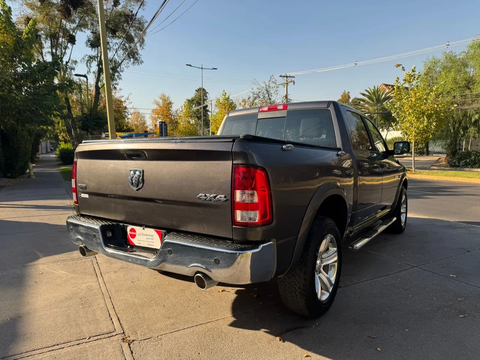DODGE RAM 1500 LARAMIE 5.7 HEMI 4X4  vista 5