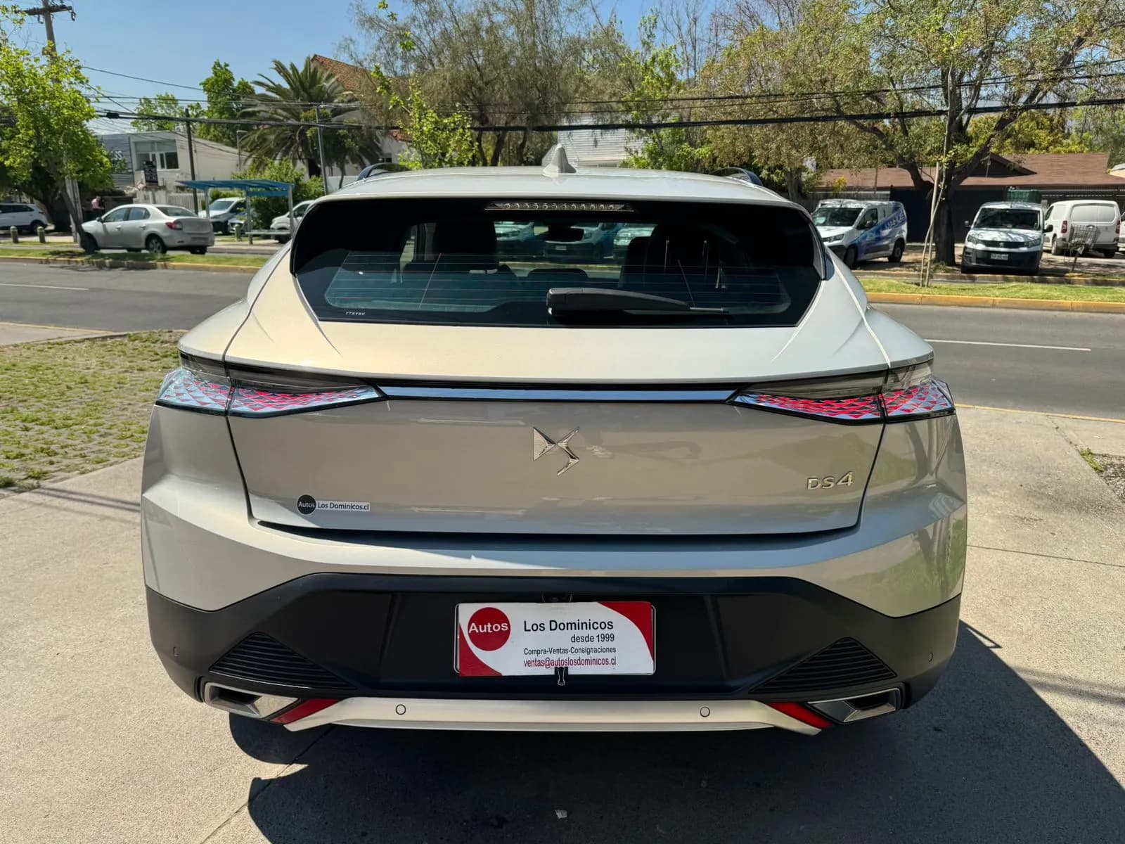 DS Automobiles DS 4 CROSS 1.6 STT EAT8 TRECADERO vista 6