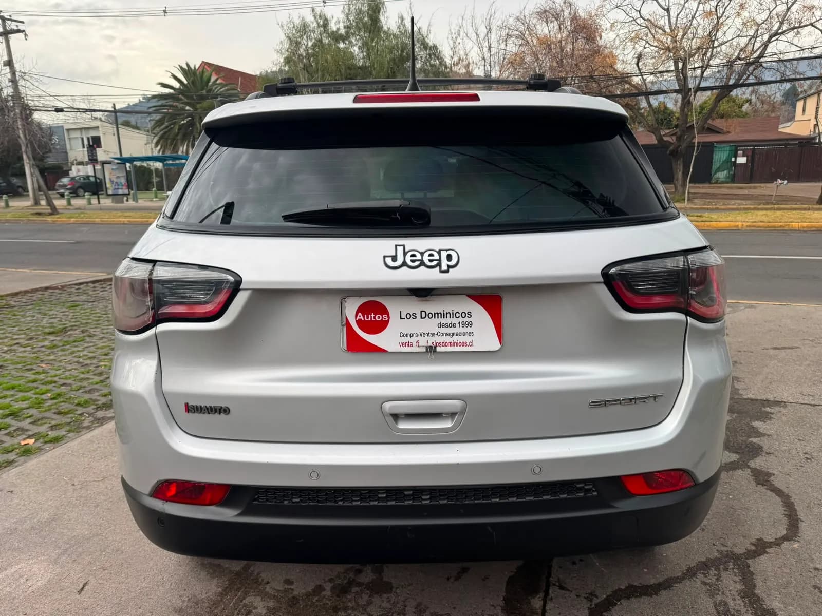 Jeep COMPASS SPORT 2.4 MEC 6 VEL FULL CARPLAY CAMARA SOLO 89.000 KM vista 6