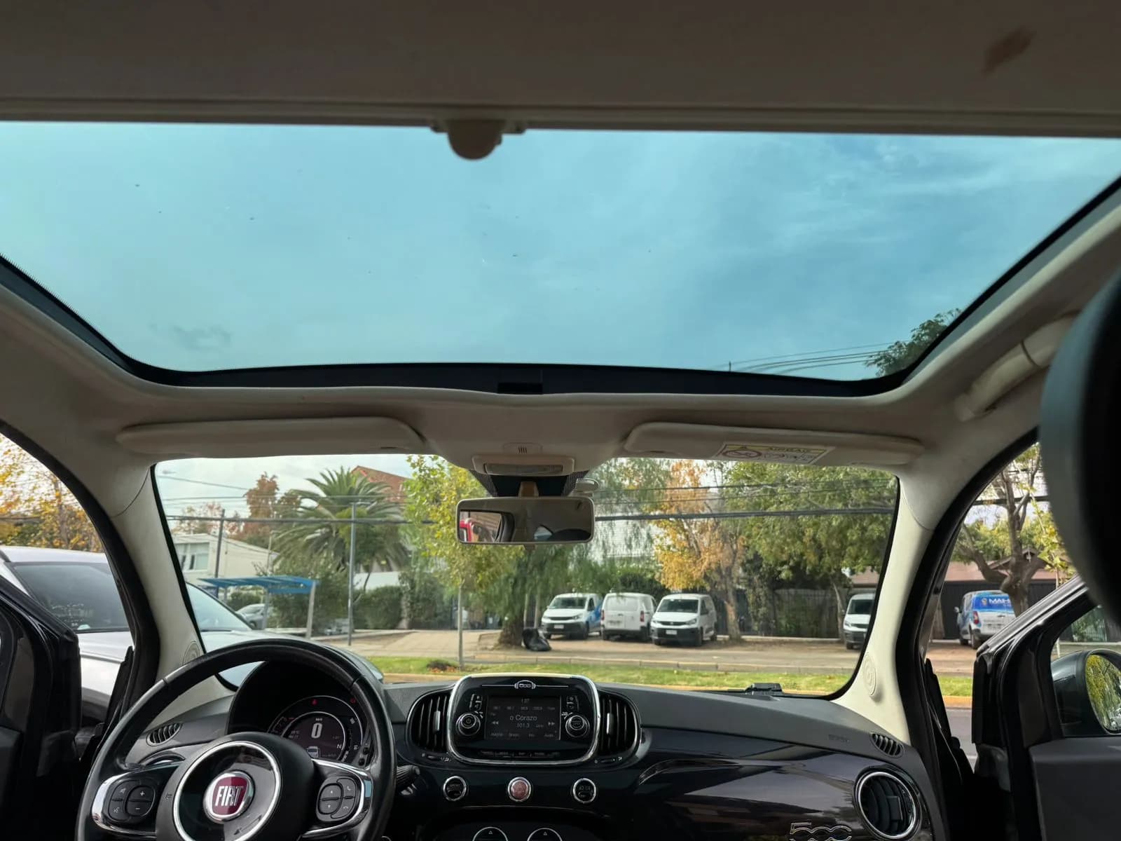 FIAT 500 LOUGE 1.4 AUT vista 3