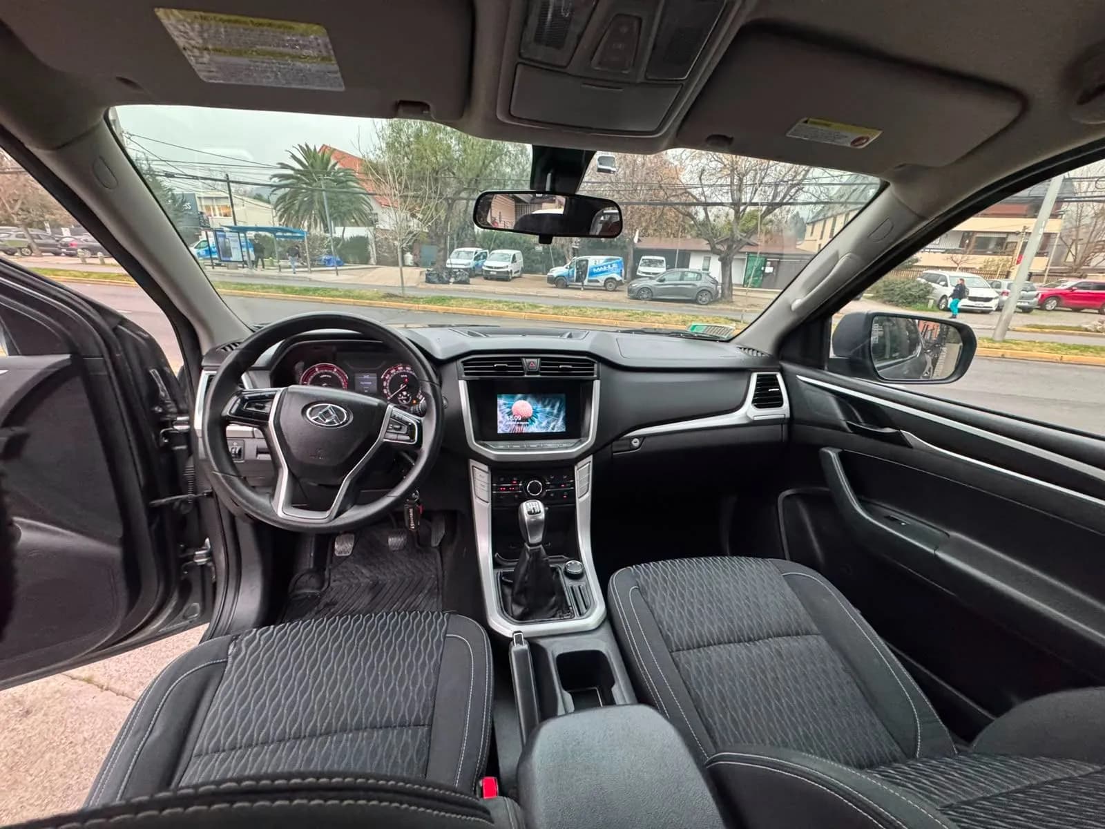 Maxus MAXUS - T60 - GL DIESEL 2.8 MEC 6 VEL 4X4 FULL CARPLAY CAMARA VER EN LAS CONDES vista 5