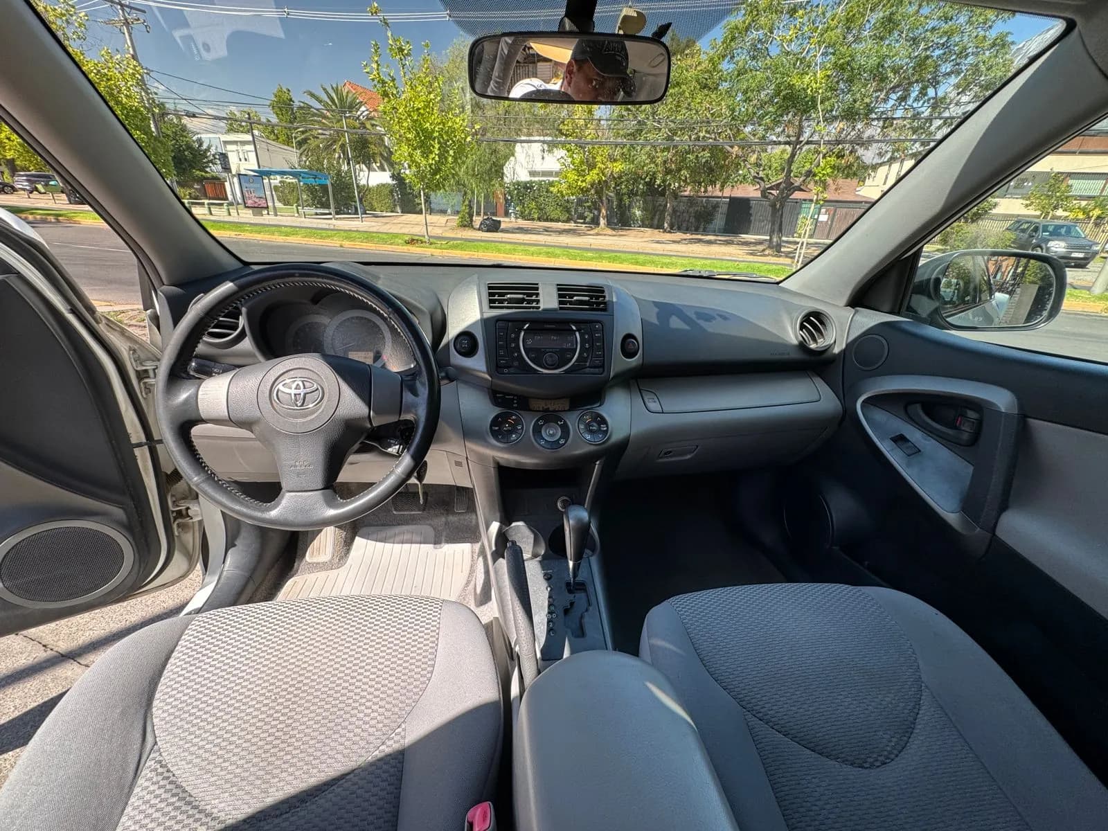 Toyota RAV 4 LUJO 2.4 AUTOMATICA 4X4 vista 5