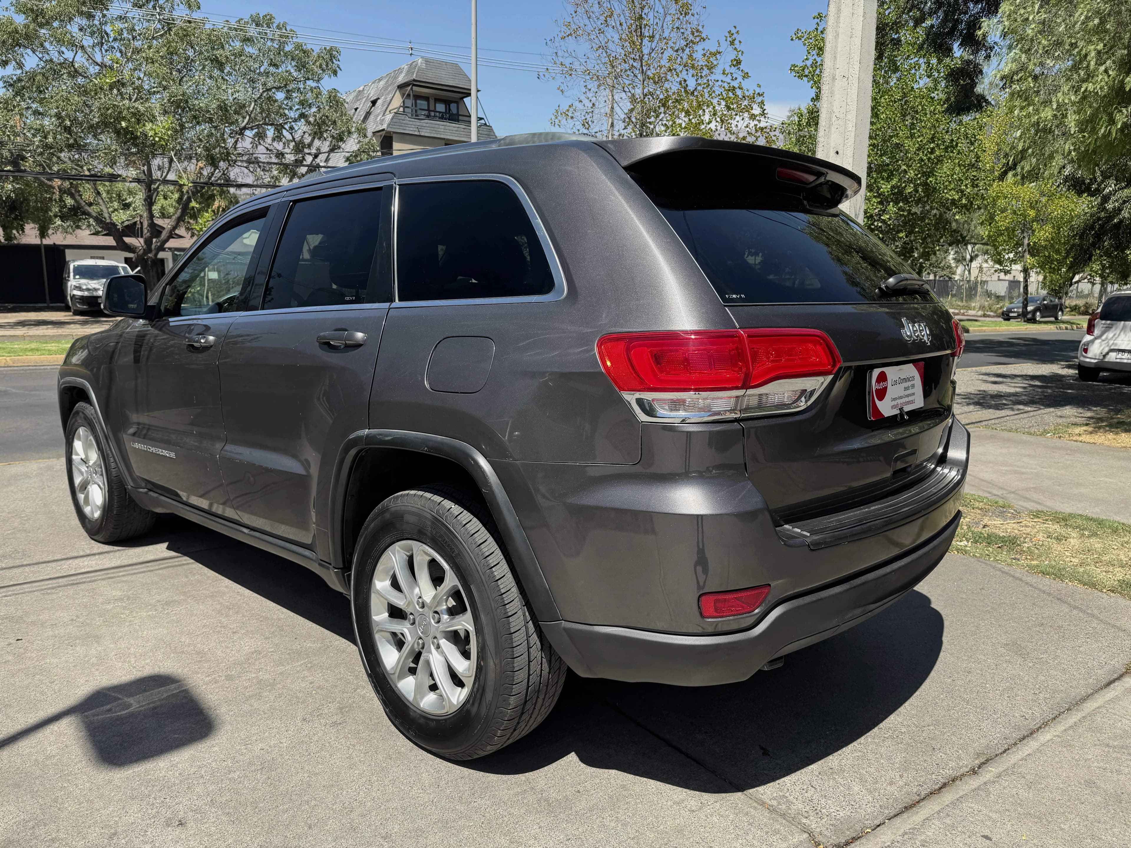 Jeep GRAND CHEROKEE 3.6 LAREDO vista 5