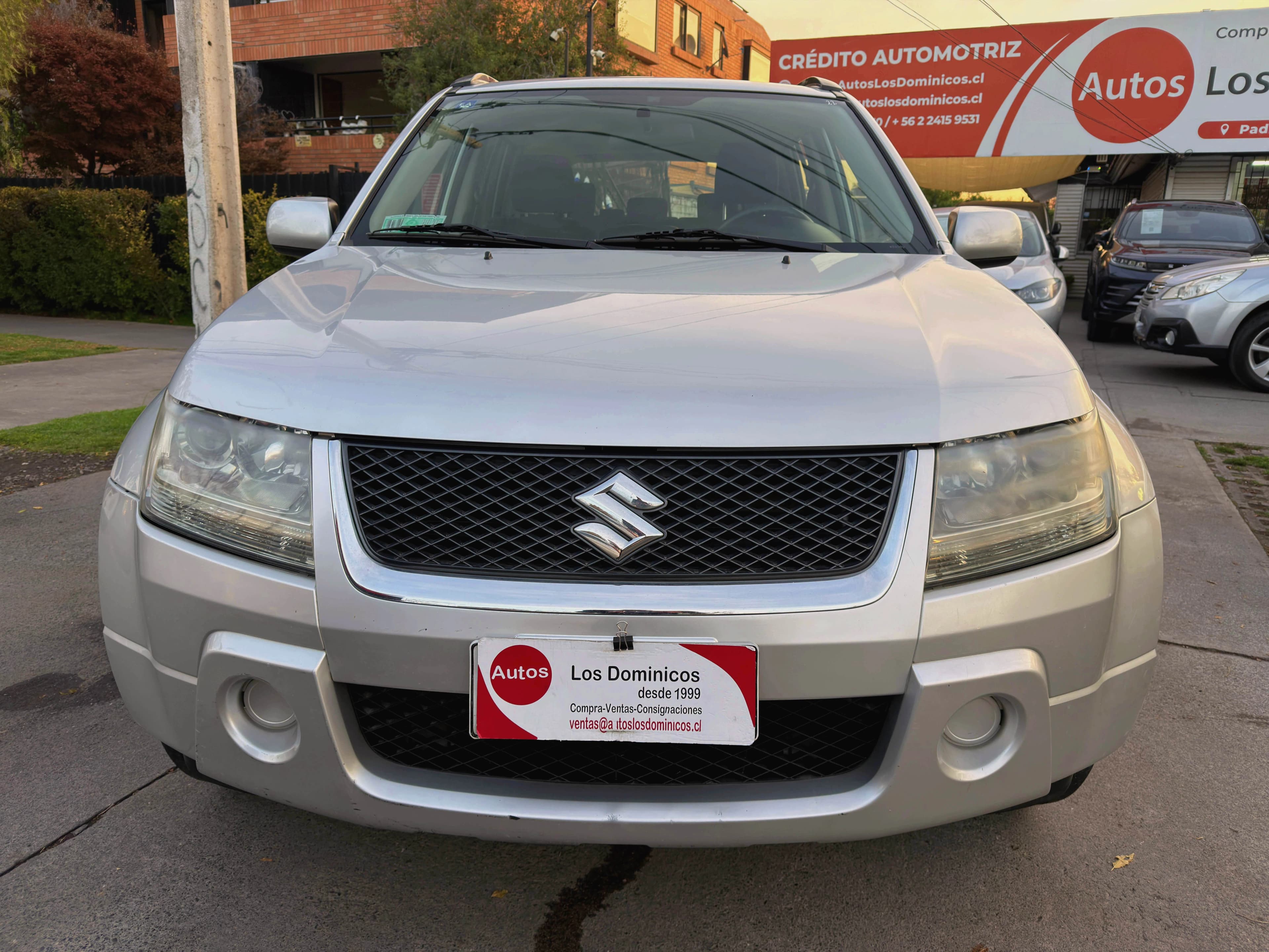 SUZUKI GRAND NOMADE GLX 2.0 AUTOMATICA UNICO DUENO vista 2