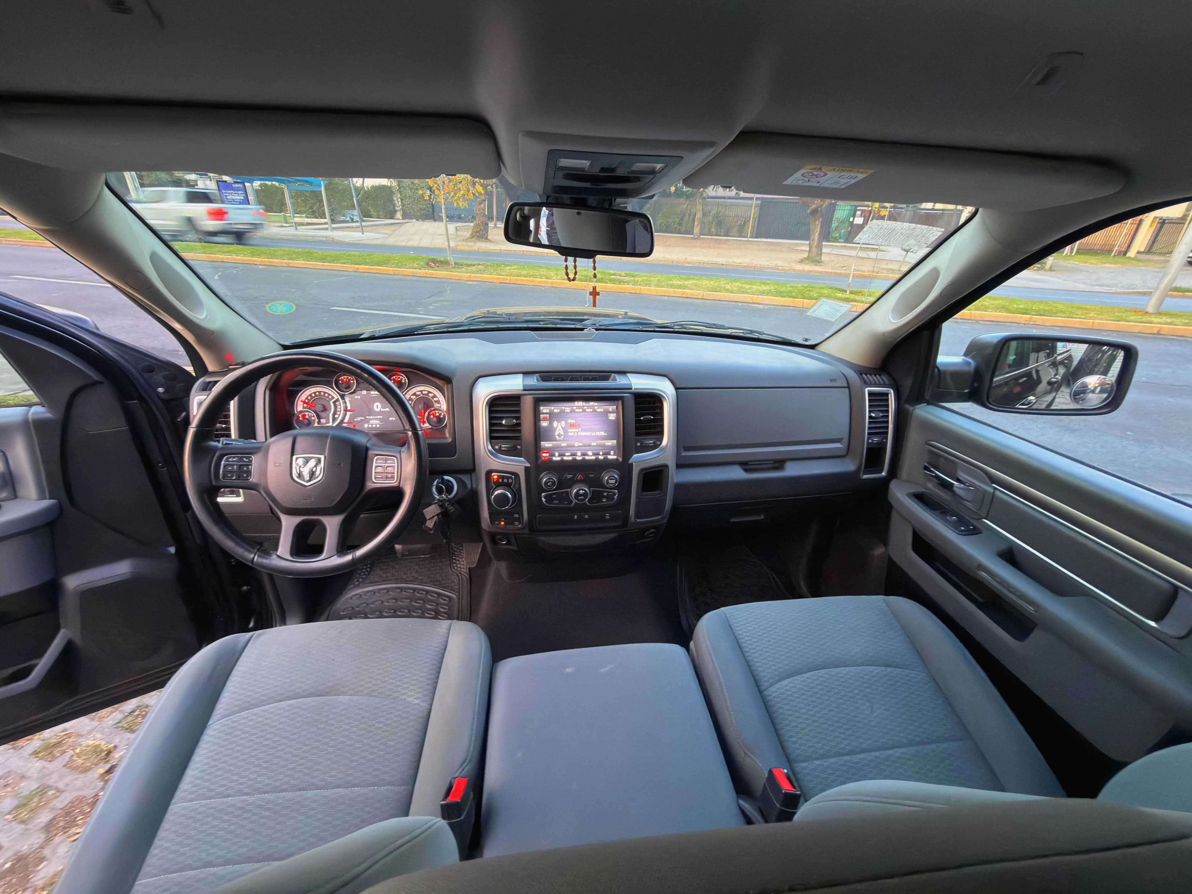 DODGE RAM 1500 SLT 3.6 AUT 4X4 VER  vista 6