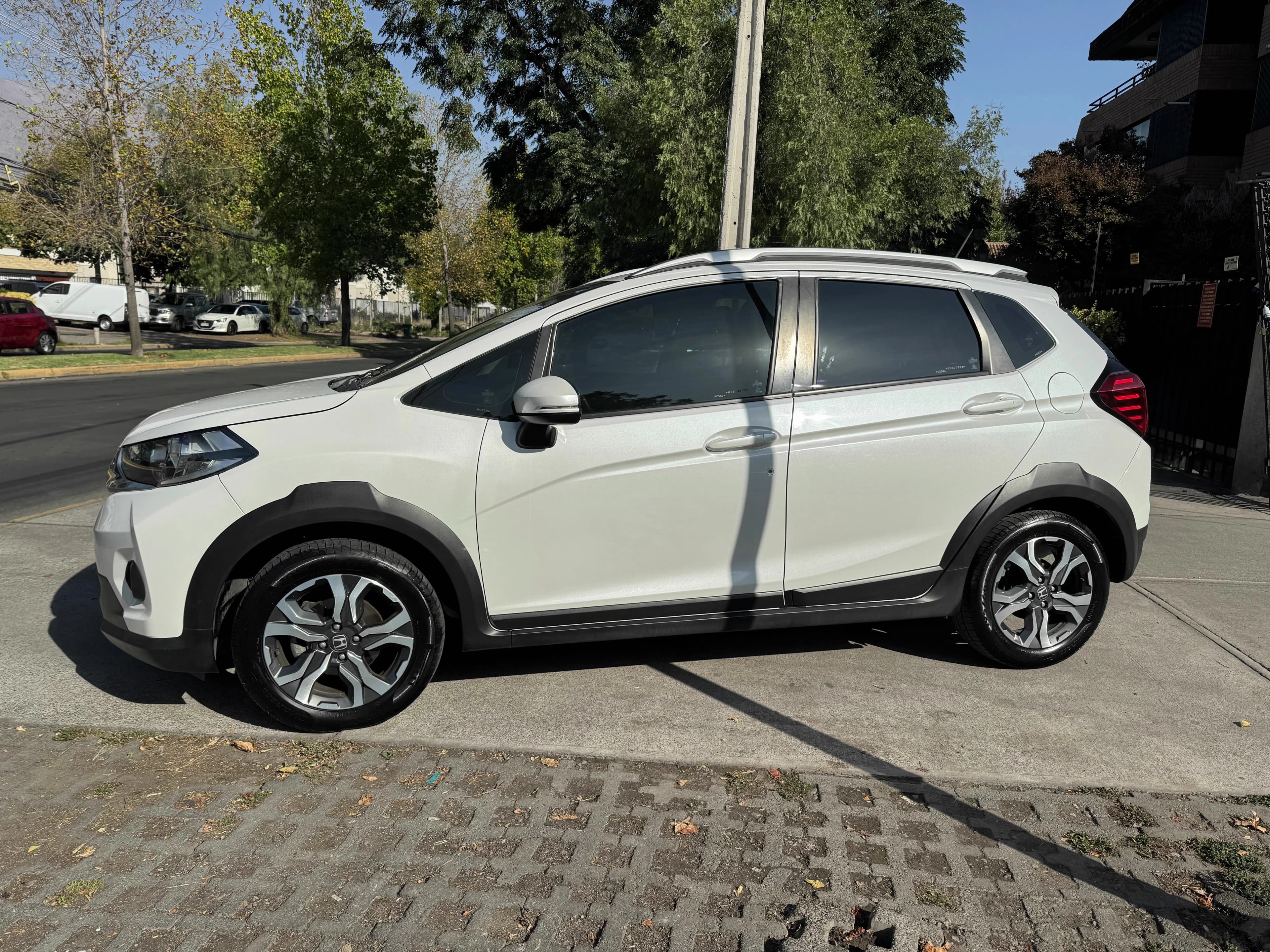 HONDA WR-V EX 1.5 vista 4