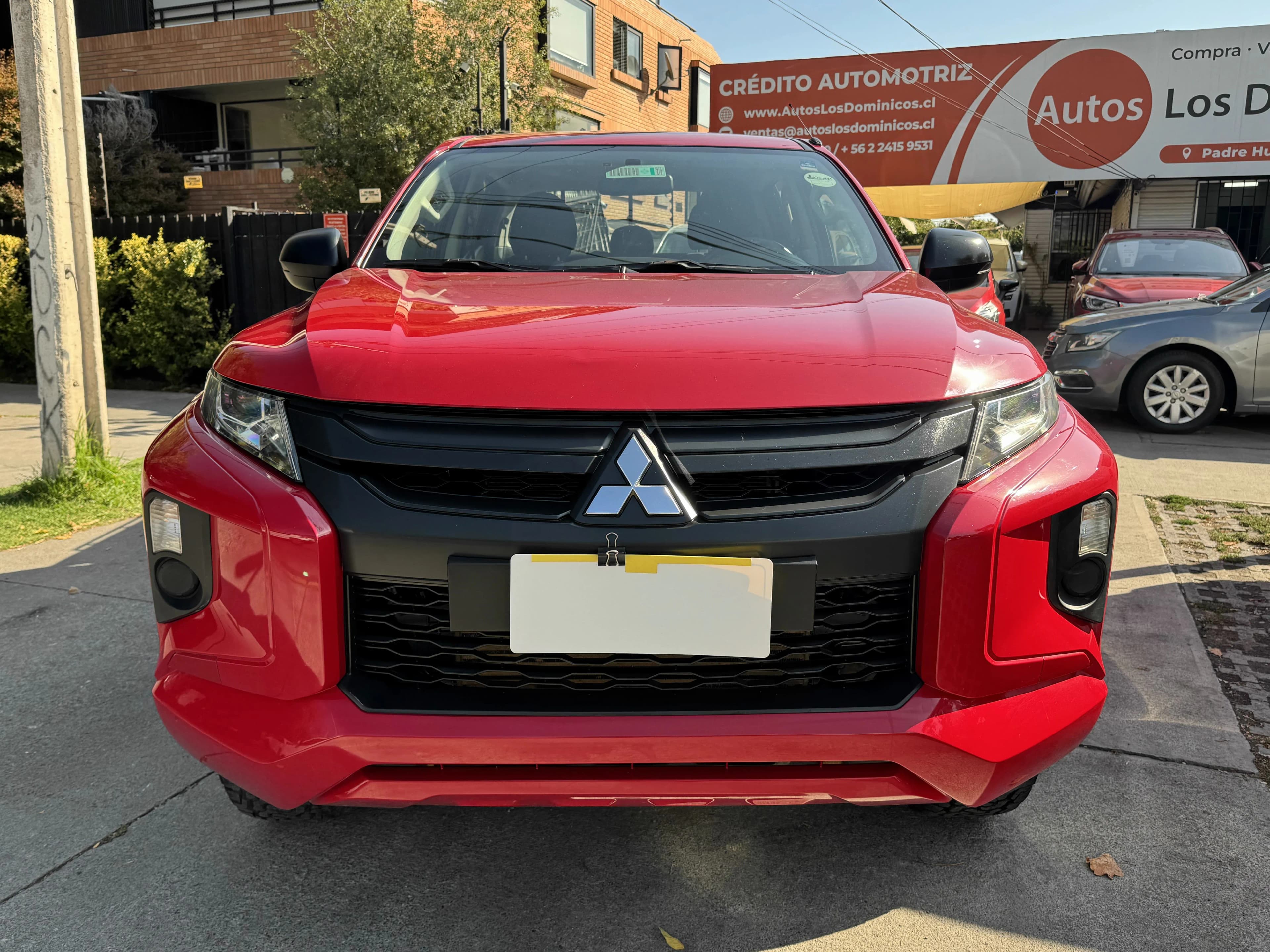 MITSUBISHI  L200 KATANA DIESEL 2.4 MEC 4X4  vista 2