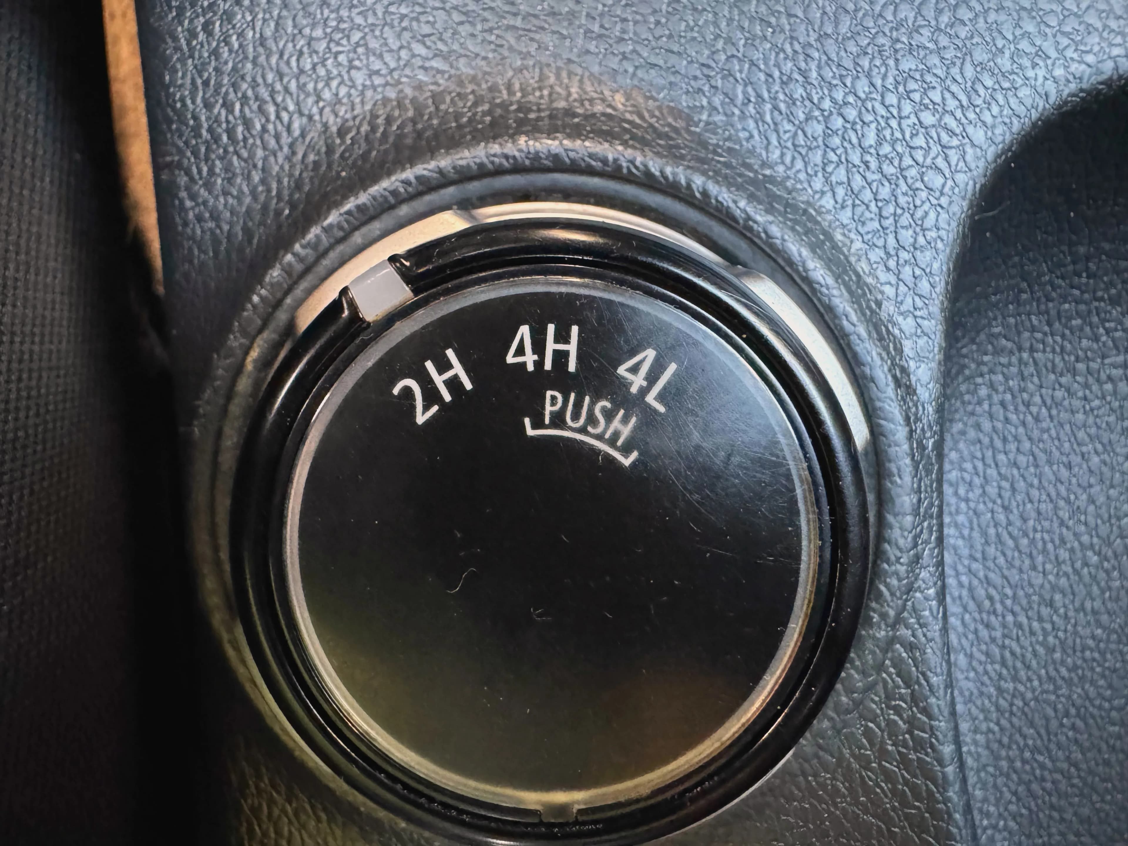 MITSUBISHI  L200 KATANA DIESEL 2.4 MEC 4X4  vista 3