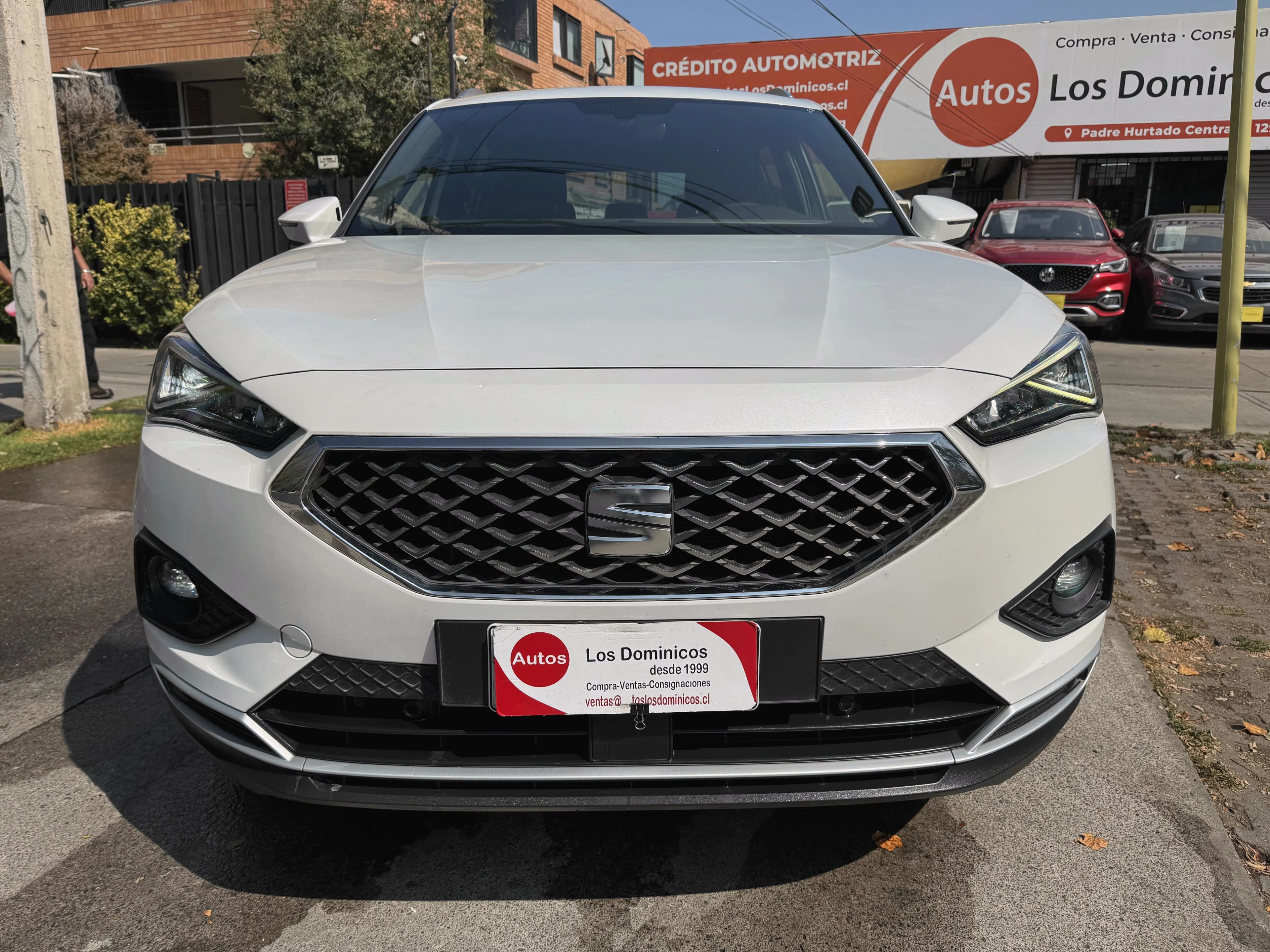 SEAT TERRACO 1.4 TSI XCELLENCE AUTOMATICA  3 CORRIDAS vista 3
