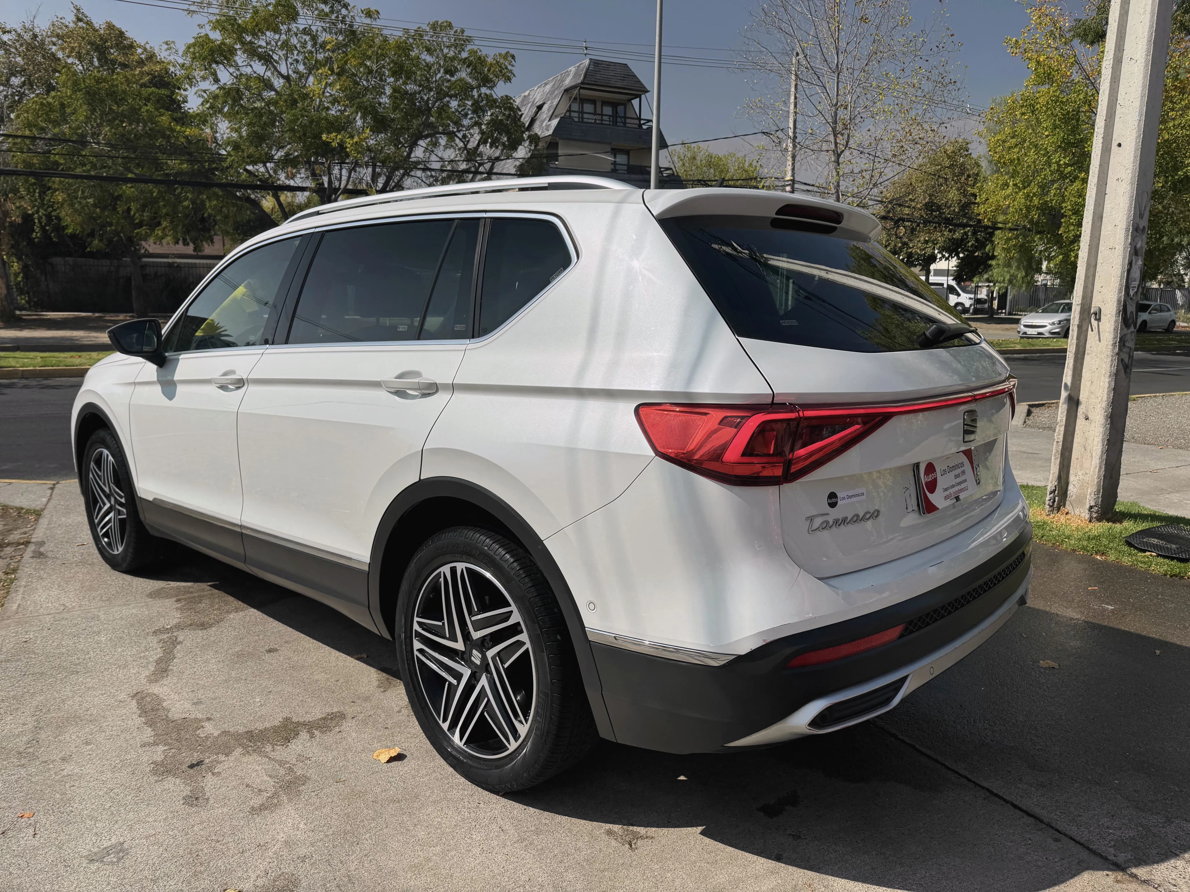 SEAT TERRACO 1.4 TSI XCELLENCE AUTOMATICA  3 CORRIDAS vista 6