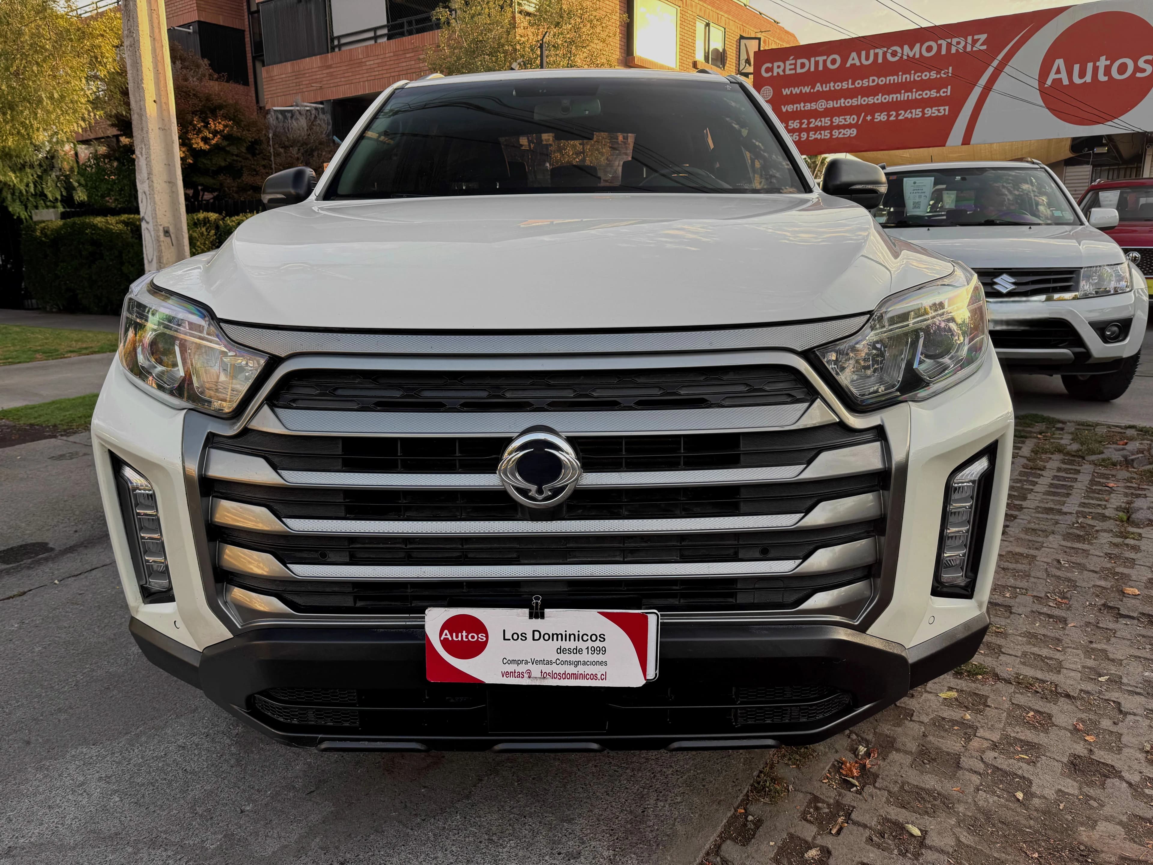 SsangYong GRAND MUSSO LIMITED PLUS  DIESEL 2.2 AUT 4X4 vista 2