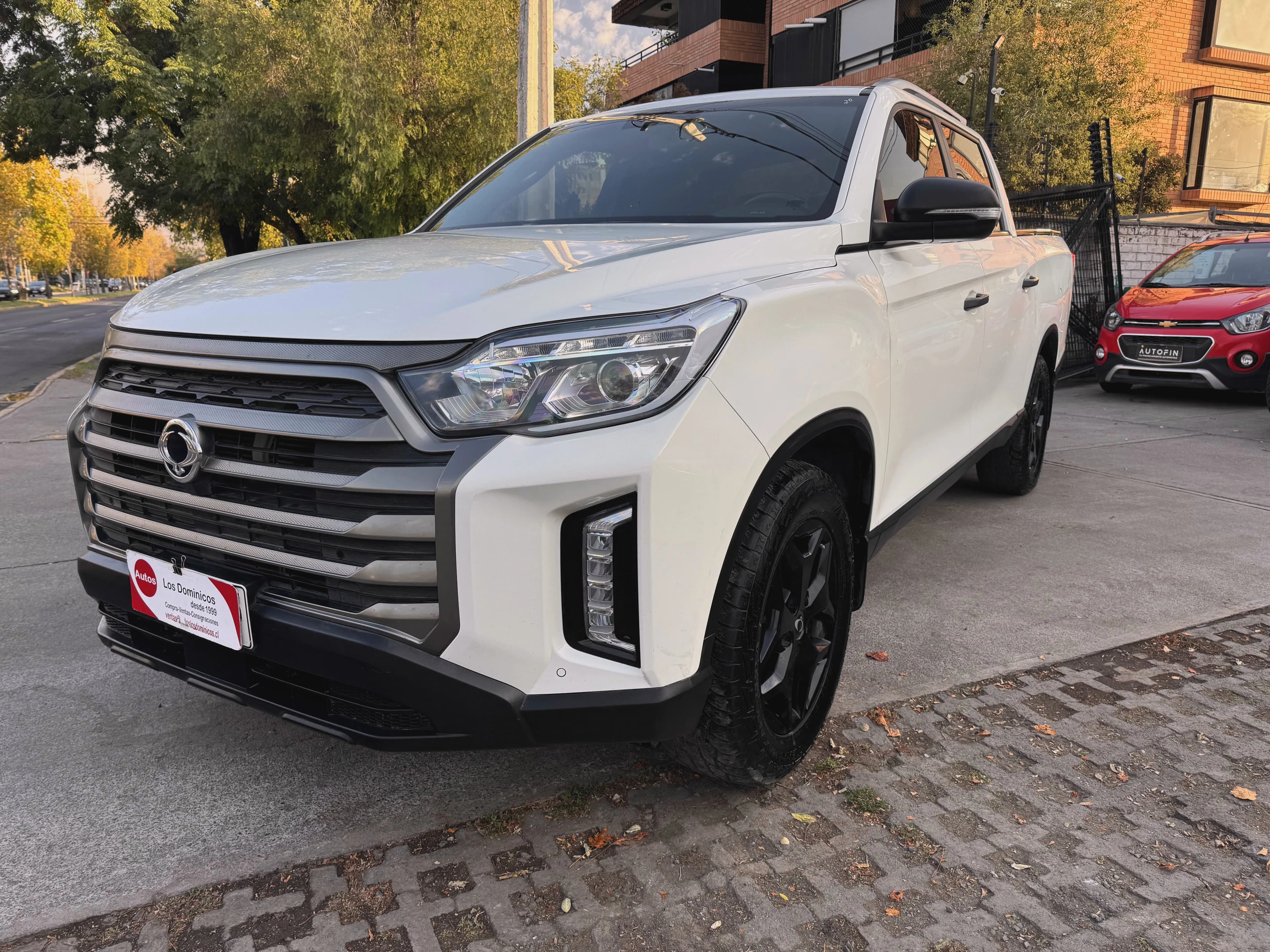 SsangYong GRAND MUSSO LIMITED PLUS  DIESEL 2.2 AUT 4X4 vista 4