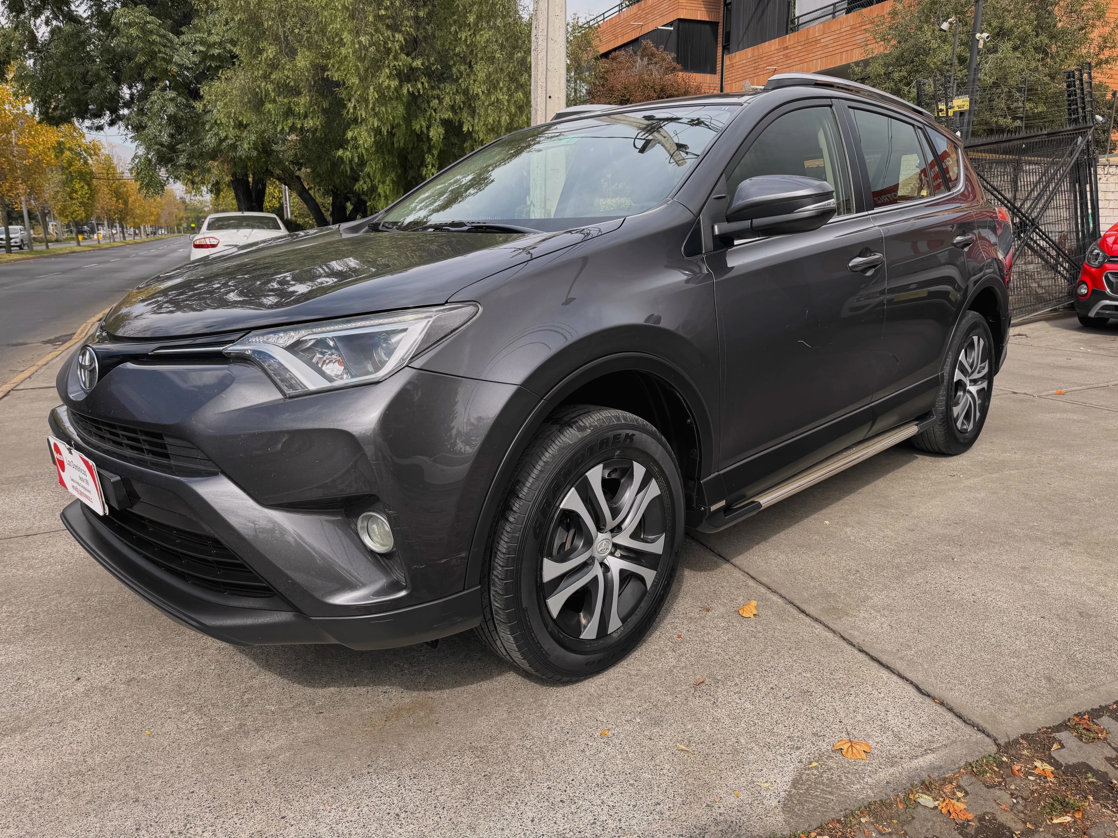 Toyota RAV 4 LUJO 2.4 AUTOMATICA  vista 3