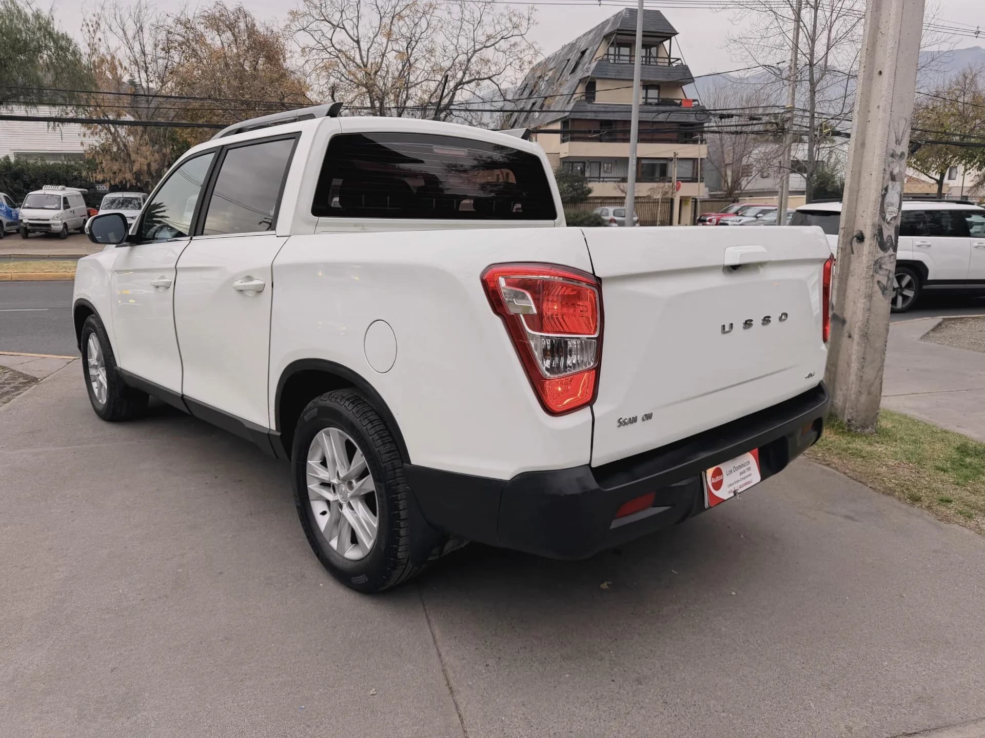SsangYong SSANGYONG - MUSSO - 4X4 MEC DCAB 4X4 2.2 TURBO DIESEL CARPLAY vista 5