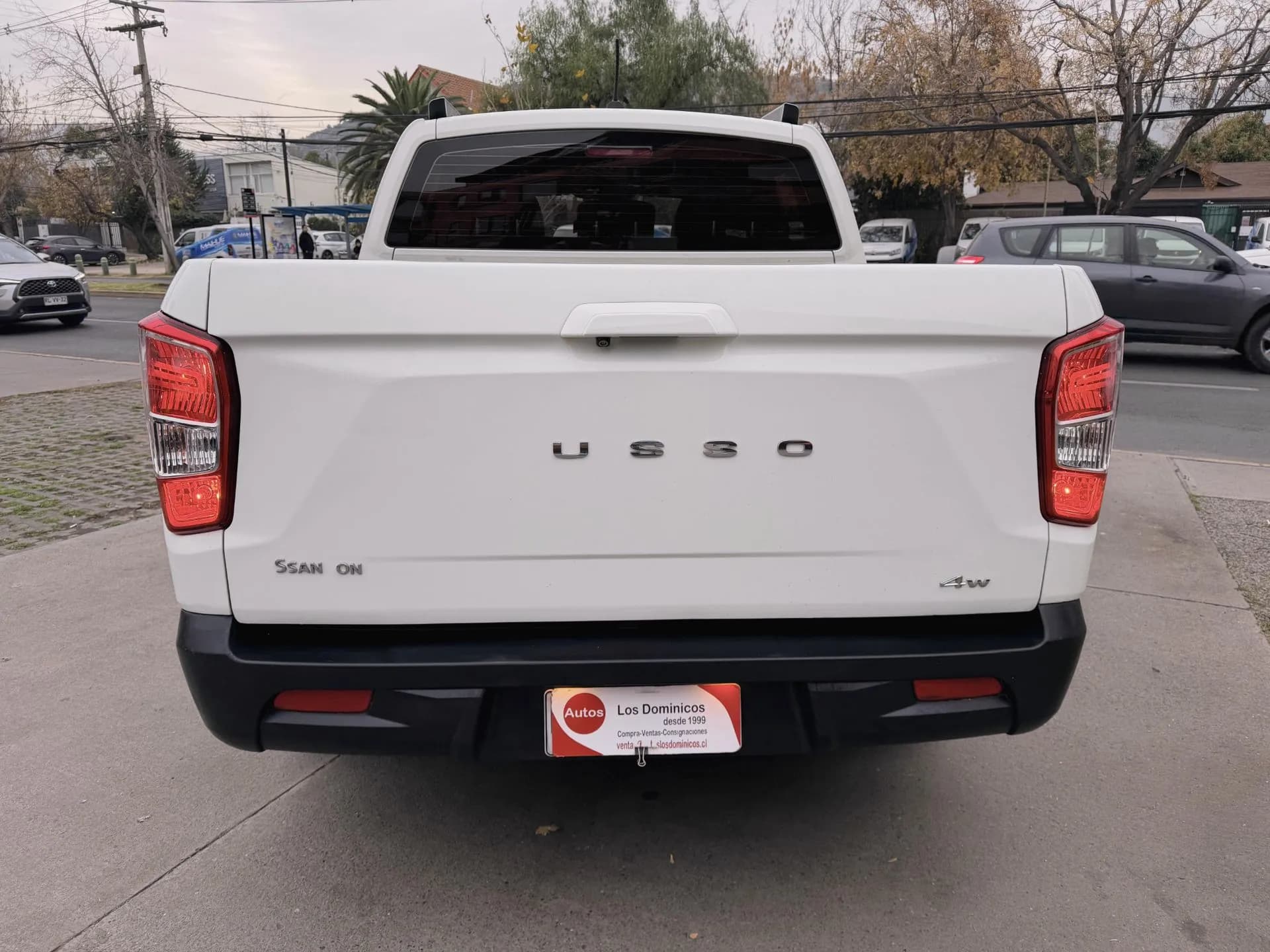 SsangYong SSANGYONG - MUSSO - 4X4 MEC DCAB 4X4 2.2 TURBO DIESEL CARPLAY vista 6