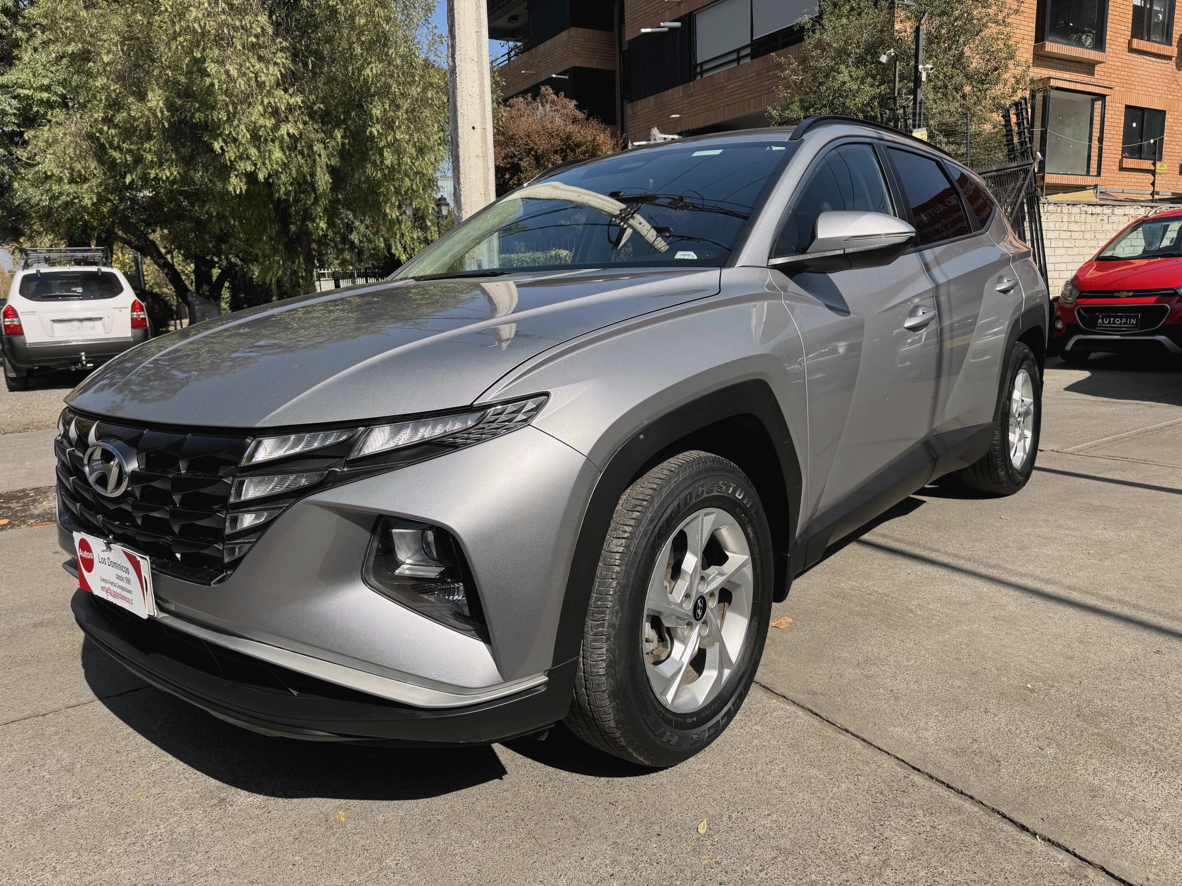 Hyundai TUCSON 2.0 AUTOMATICA 4X4 SOLO 67.000 KM vista 4