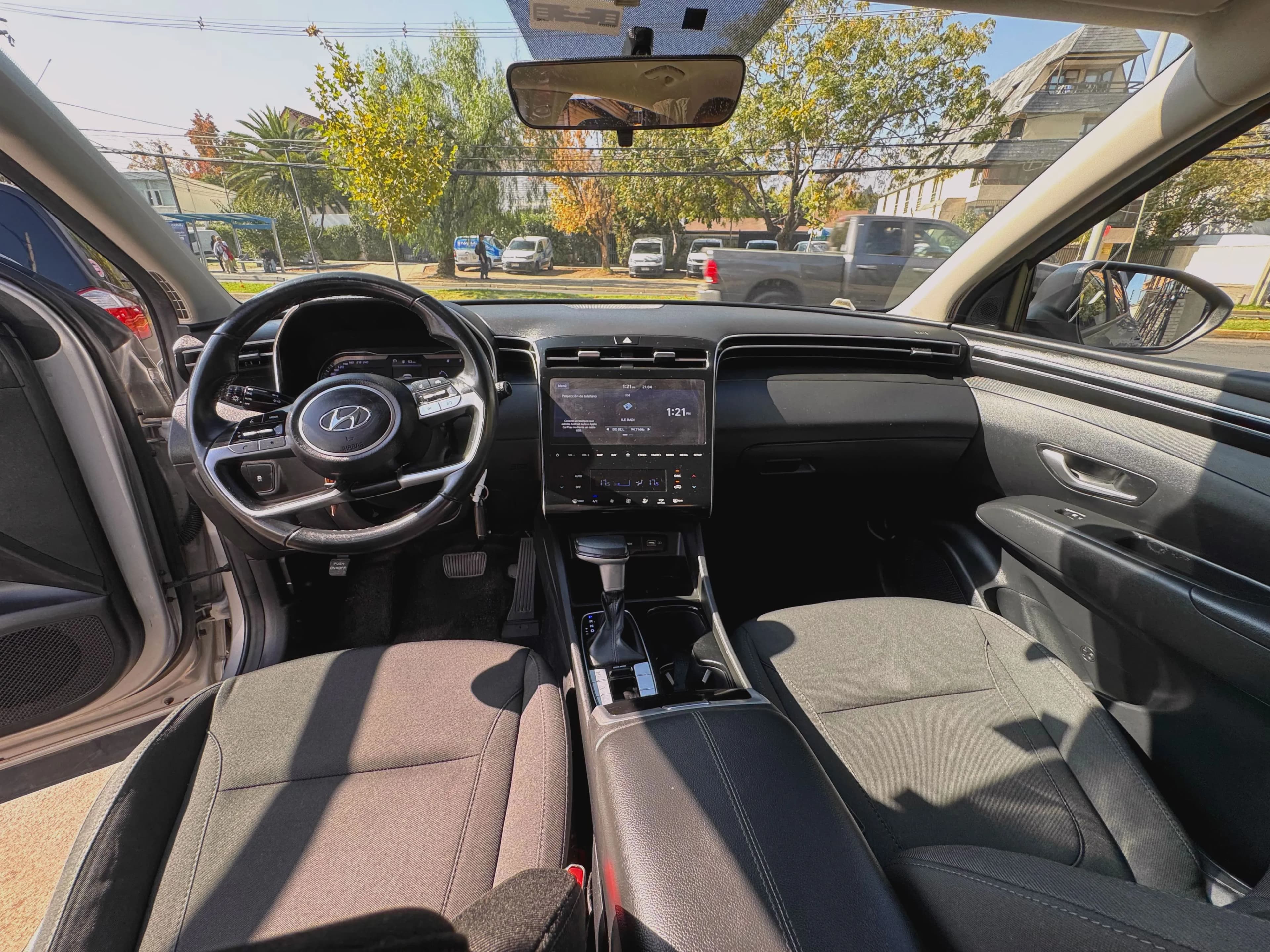 Hyundai TUCSON 2.0 AUTOMATICA 4X4 SOLO 67.000 KM vista 3