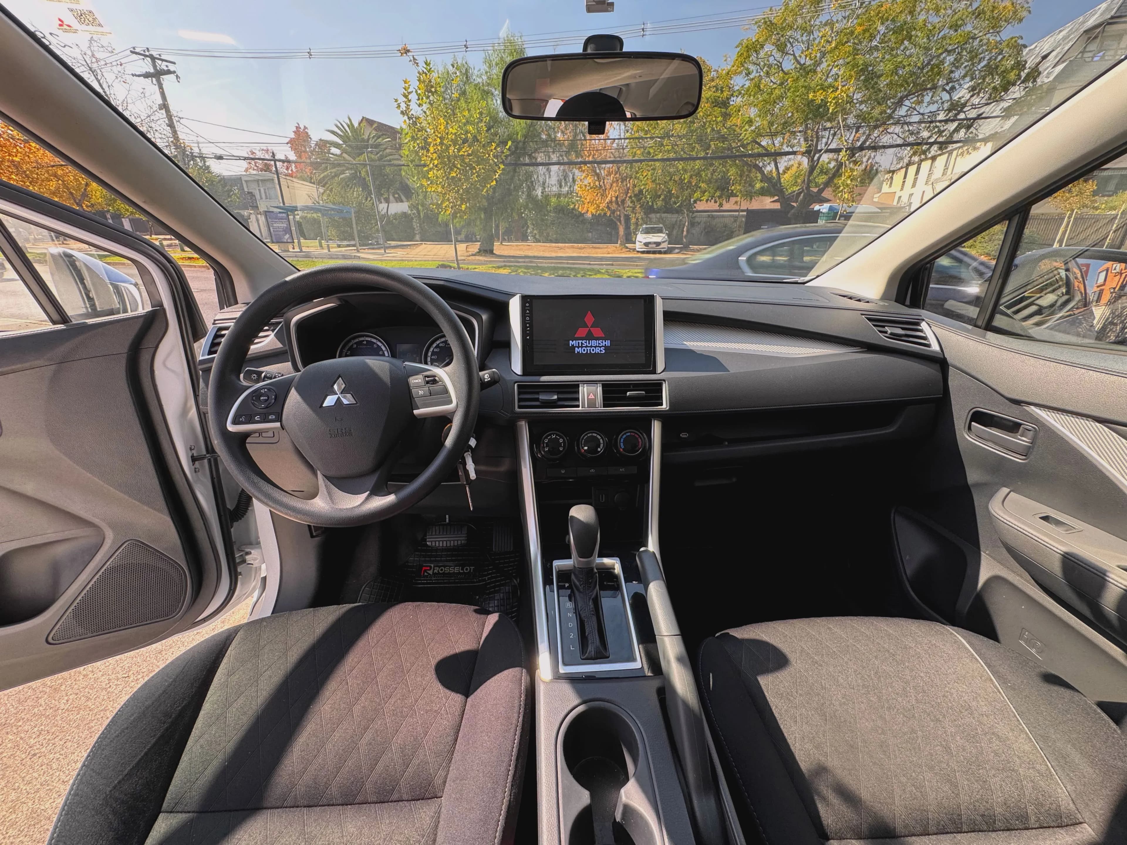 MITSUBISHI  XPANDER GLX 1.5 AUT 3 CORRIDAS vista 6