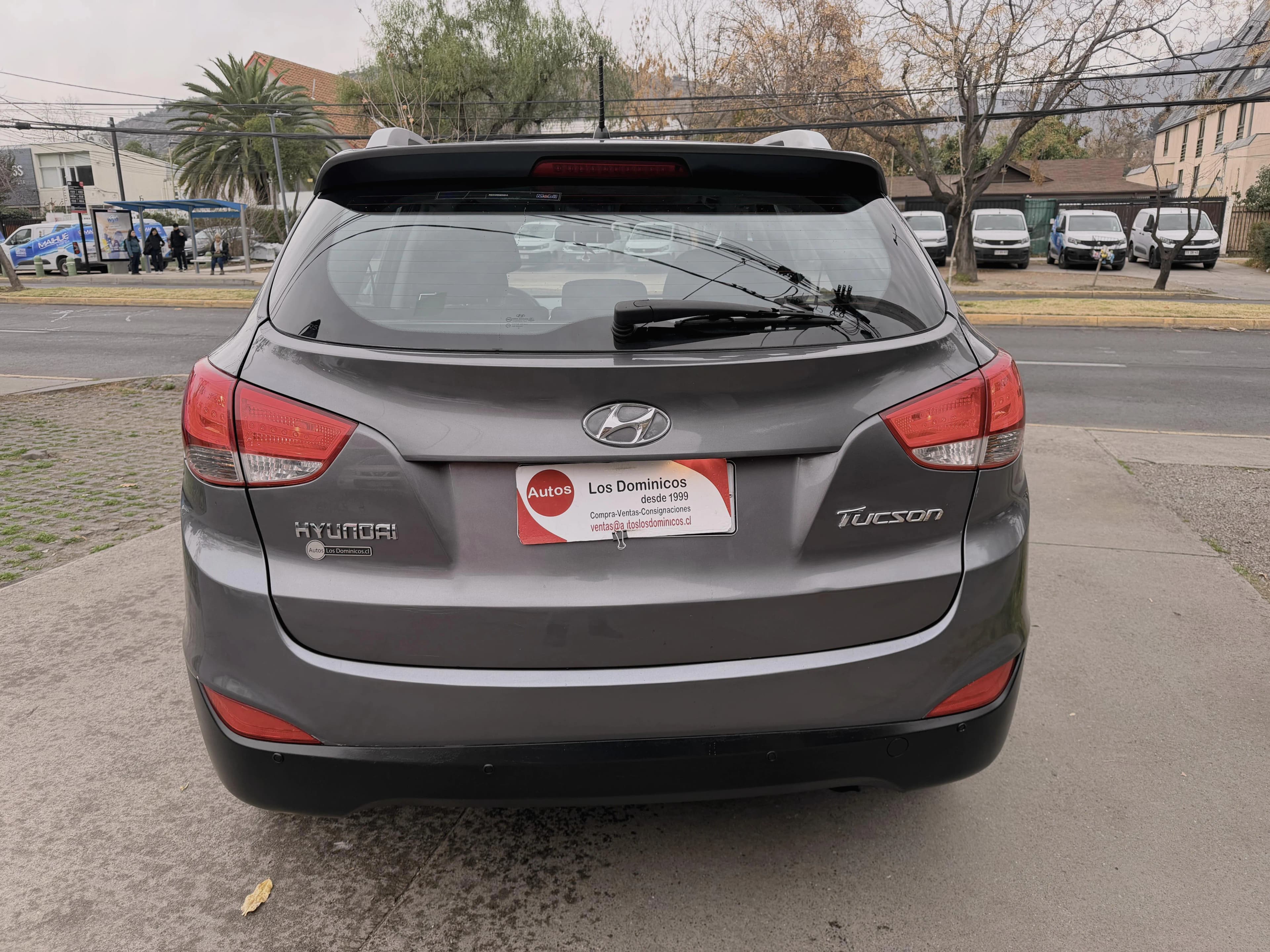 HYUNDAI NEW TUCSON GL 2.0 AUT vista 6