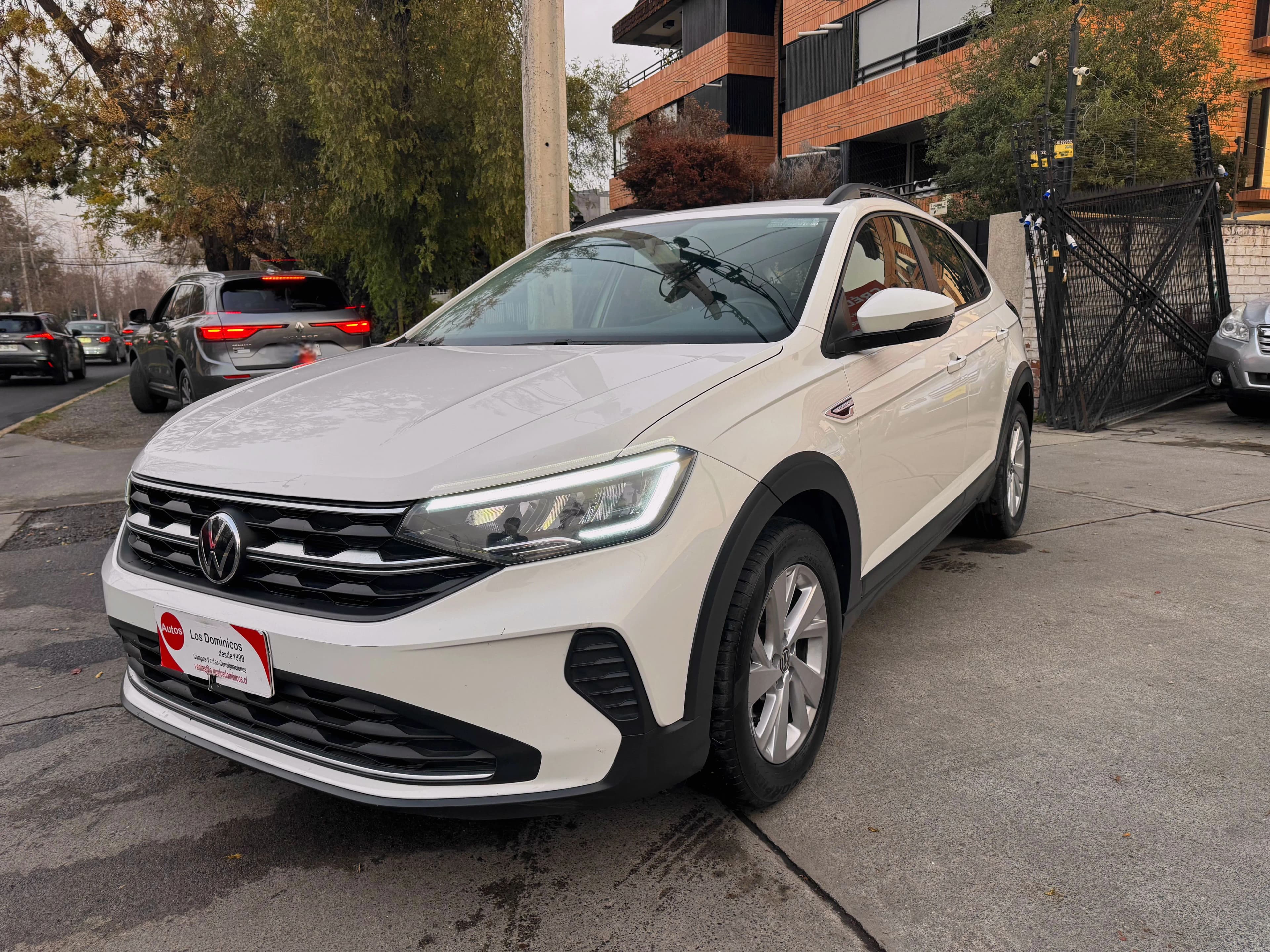 VOLKSWAGEN VOLKSWAGEN - NIVUS - 1.0 TSI COMFORTLINE AT vista 3