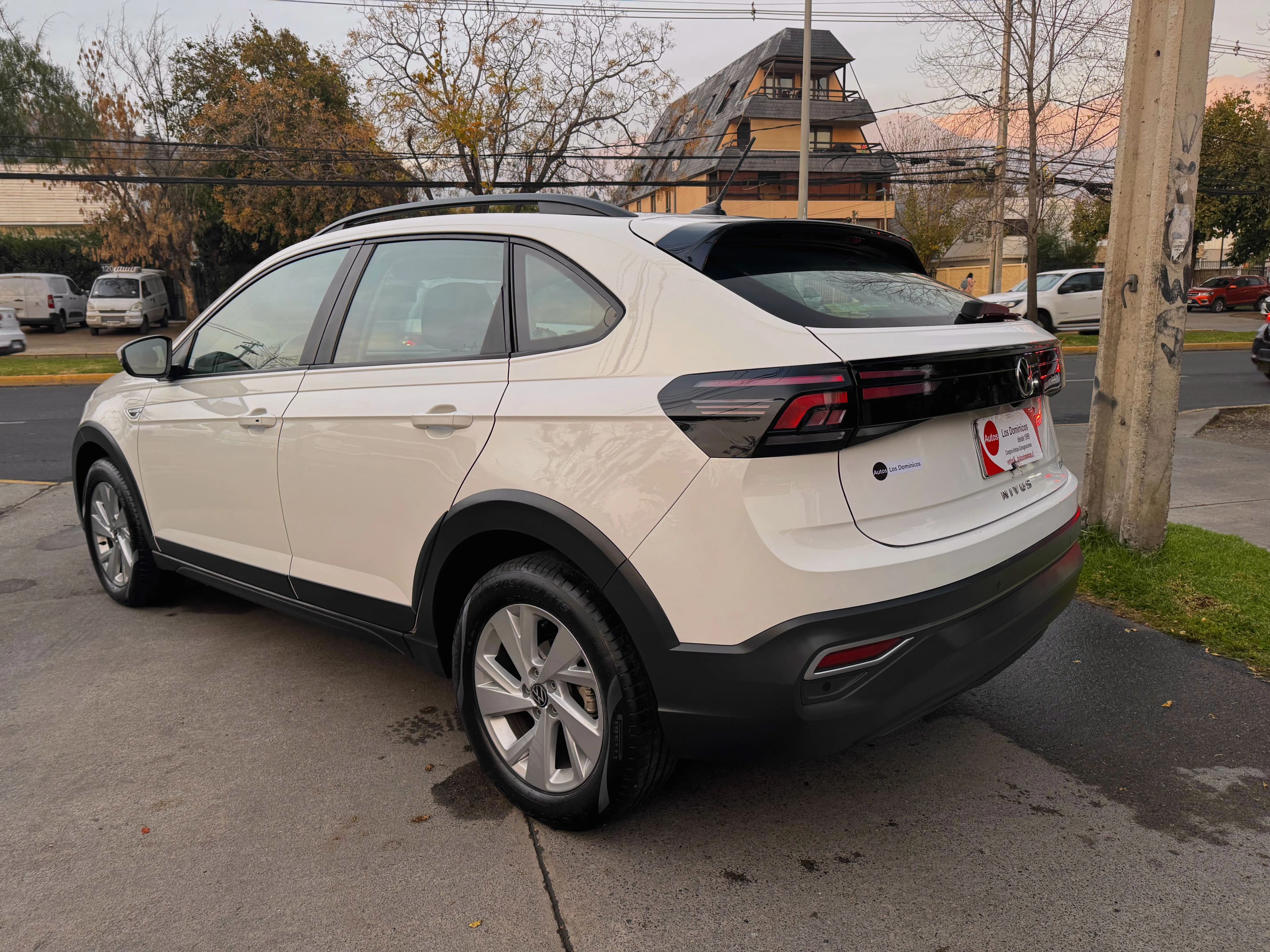 VOLKSWAGEN VOLKSWAGEN - NIVUS - 1.0 TSI COMFORTLINE AT vista 5