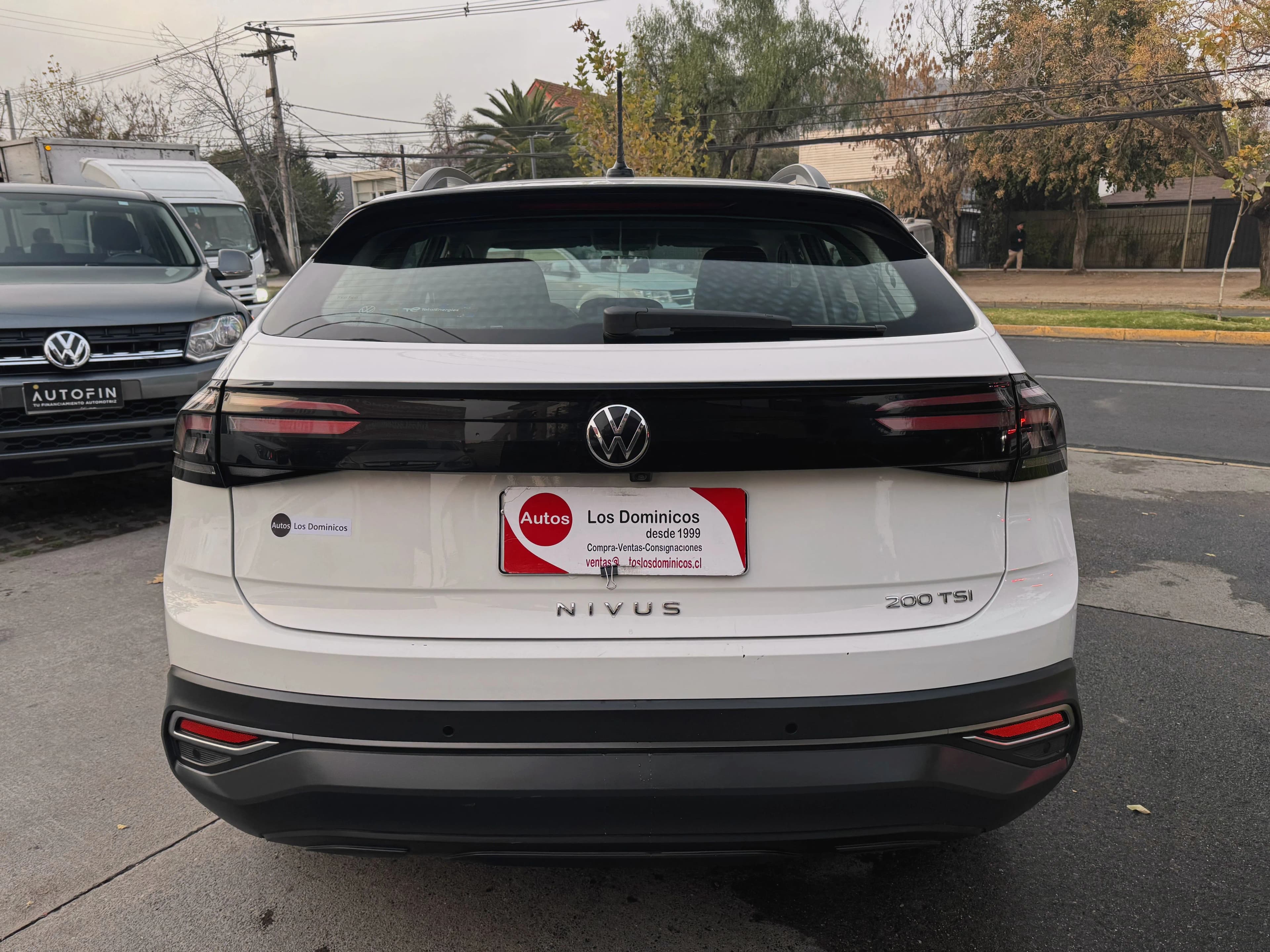 VOLKSWAGEN VOLKSWAGEN - NIVUS - 1.0 TSI COMFORTLINE AT vista 6