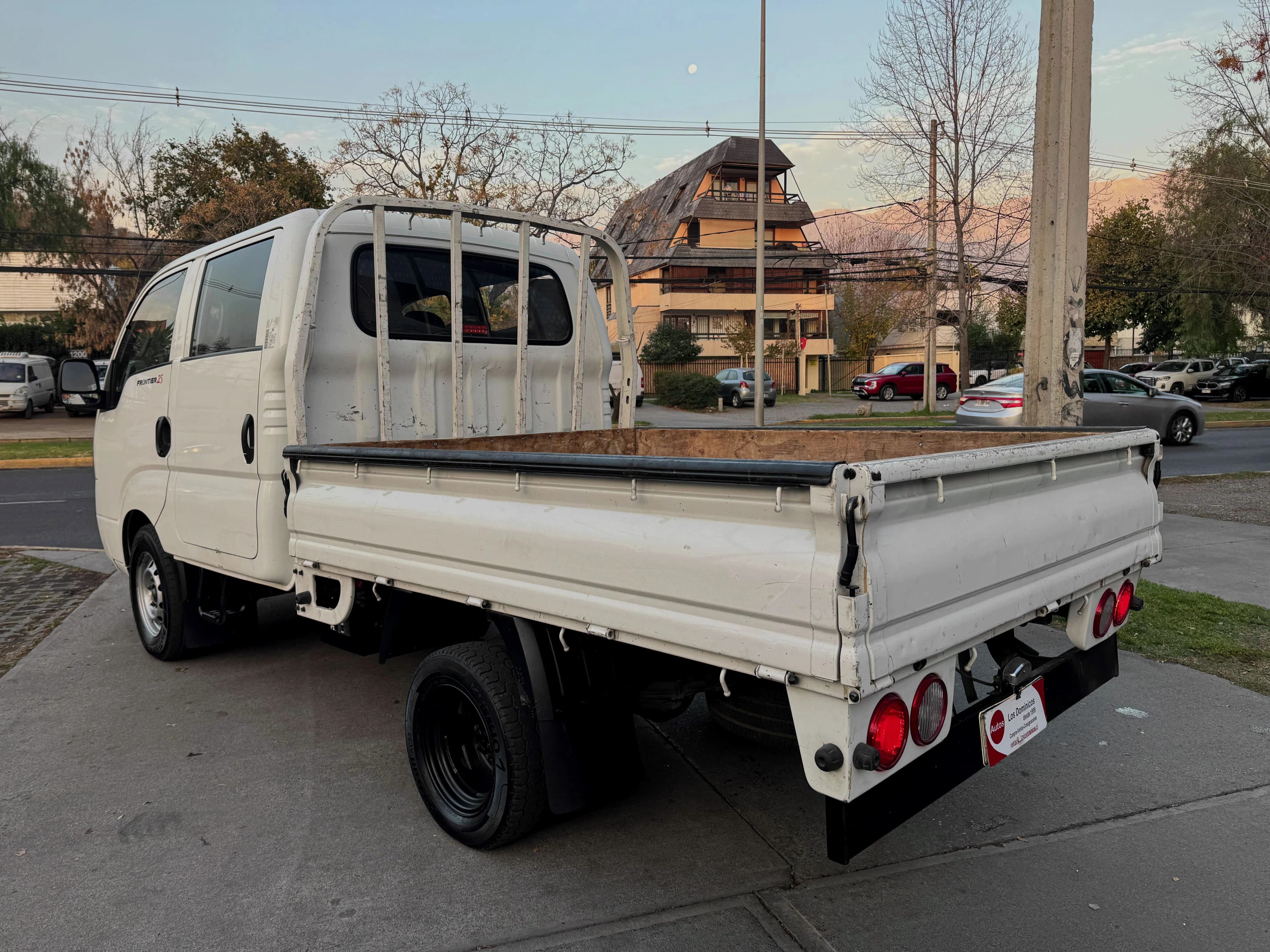 KIA FRONTIER 2 DOBLE CABINA 2.5 DIESEL MEC vista 6