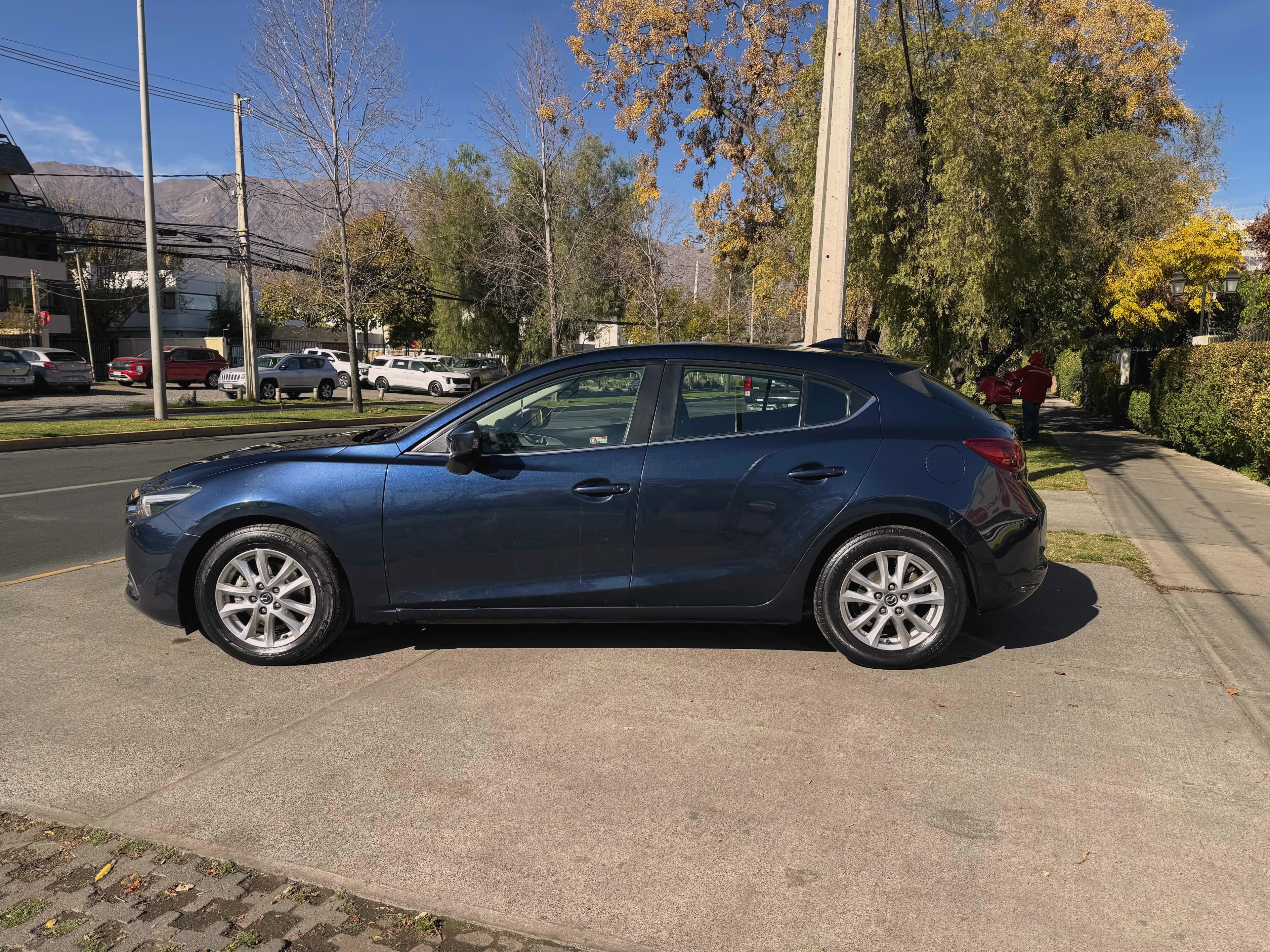 Mazda 3 HB 2.0 AUTOMATICO TECHO CARPLAY CAMARA  vista 1