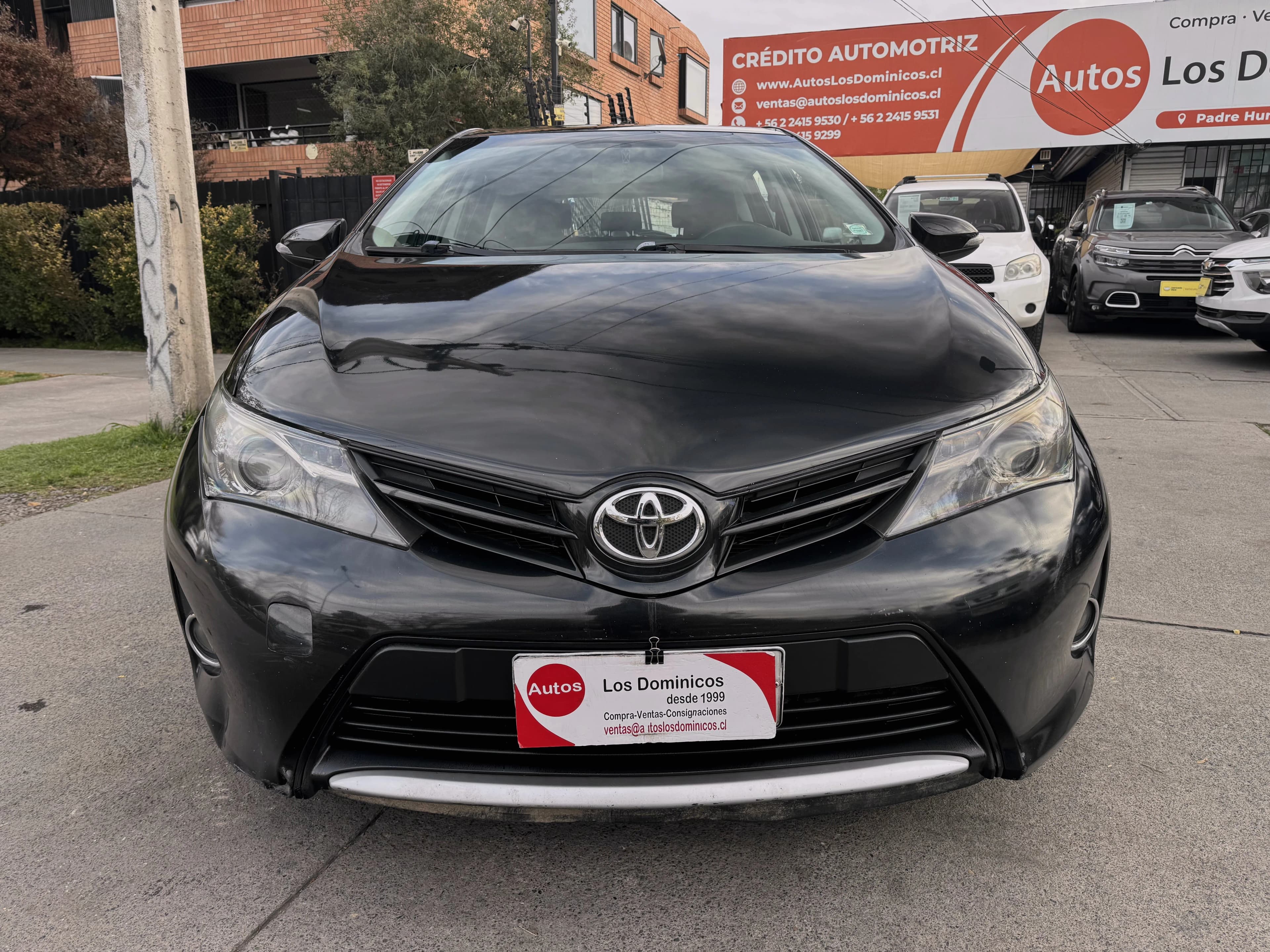 Toyota AURIS LEI 1.6 AUT FULL CAMARA AIRBAG ABS VER EN LAS CONDES vista 3