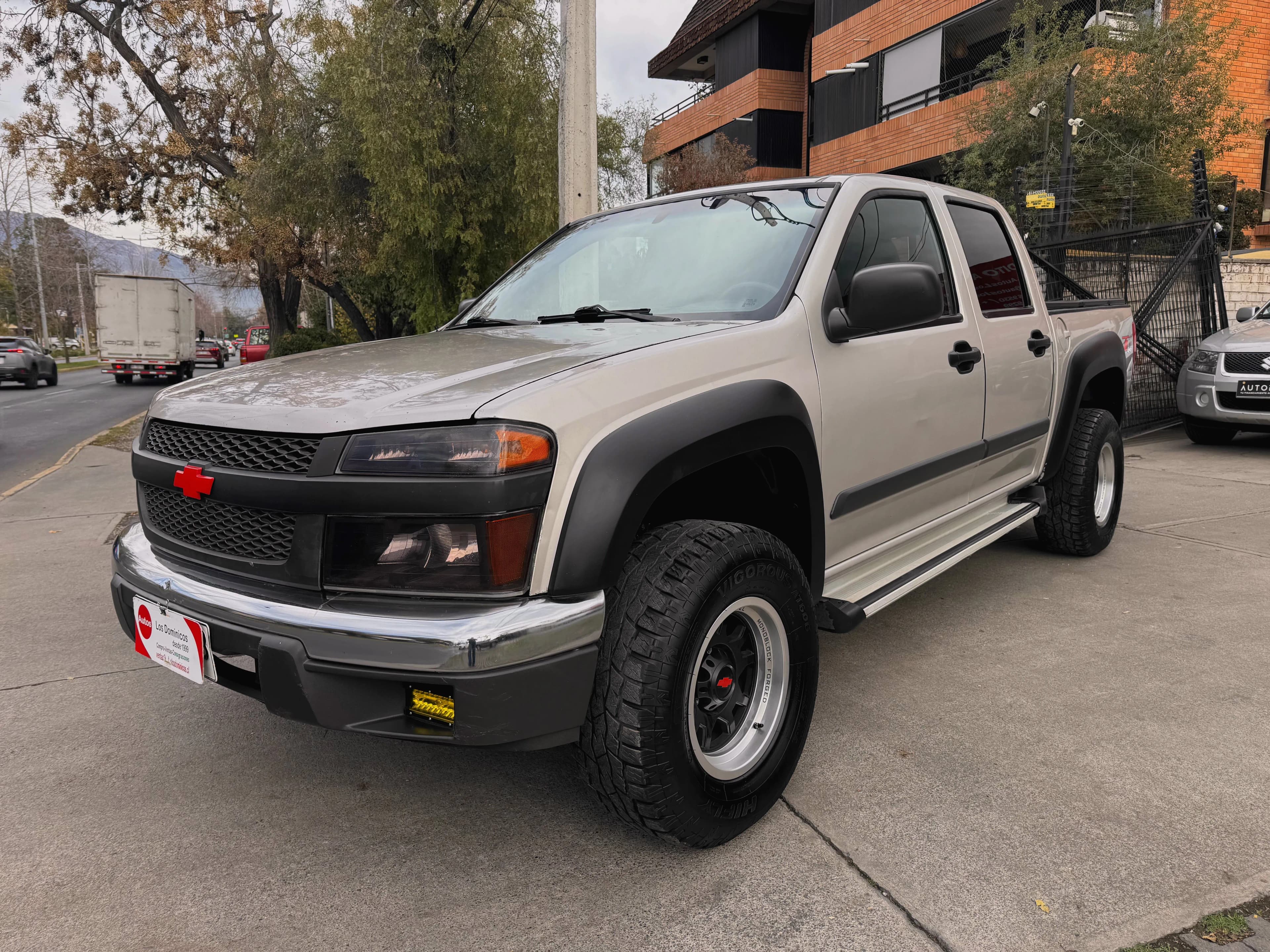 CHEVROLET COLORADO Z71 4X4 3.7 AUTOMATICA vista 3