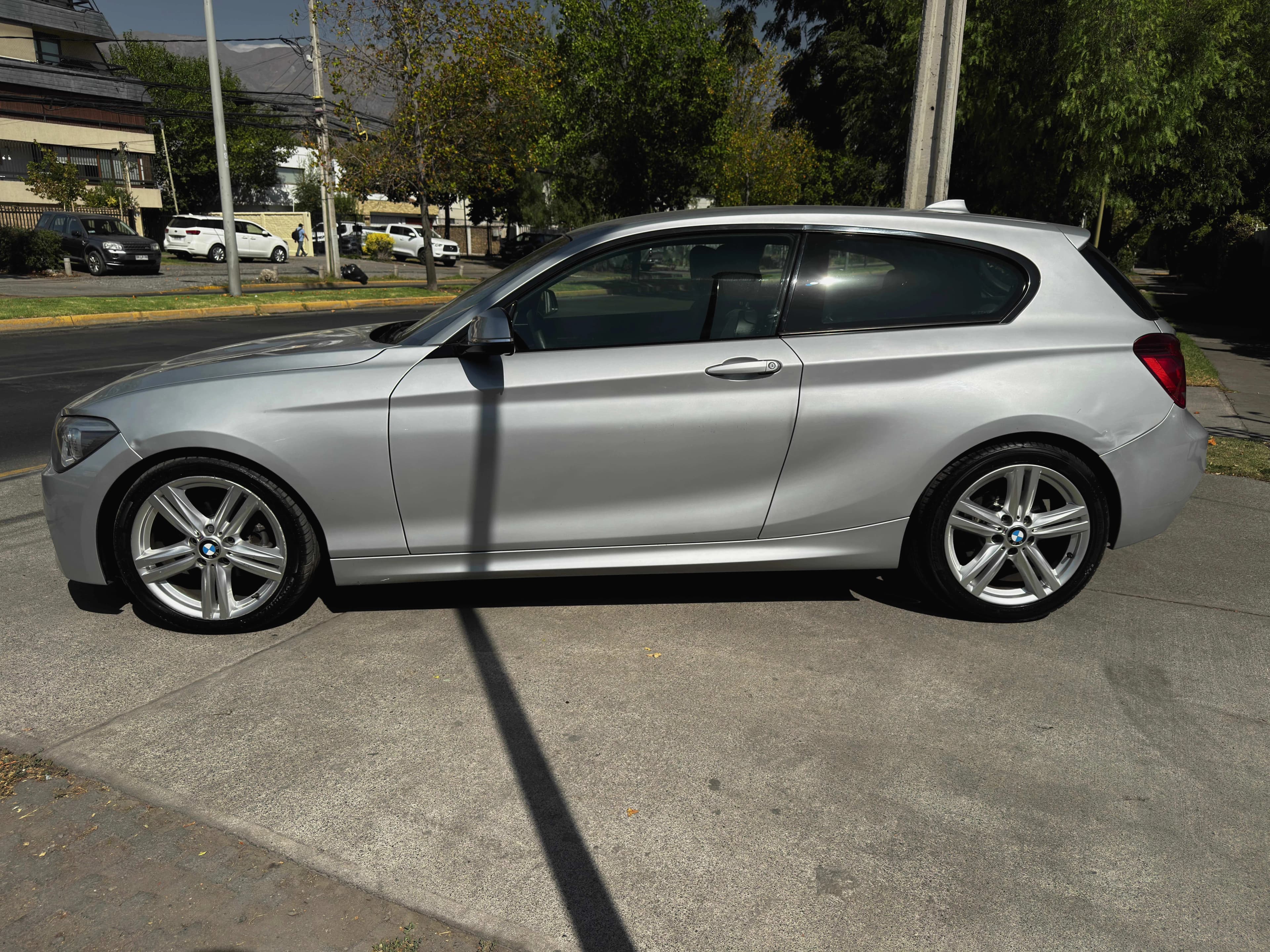 BMW 116I SPORT 1.6 AUT LOOK M vista 5