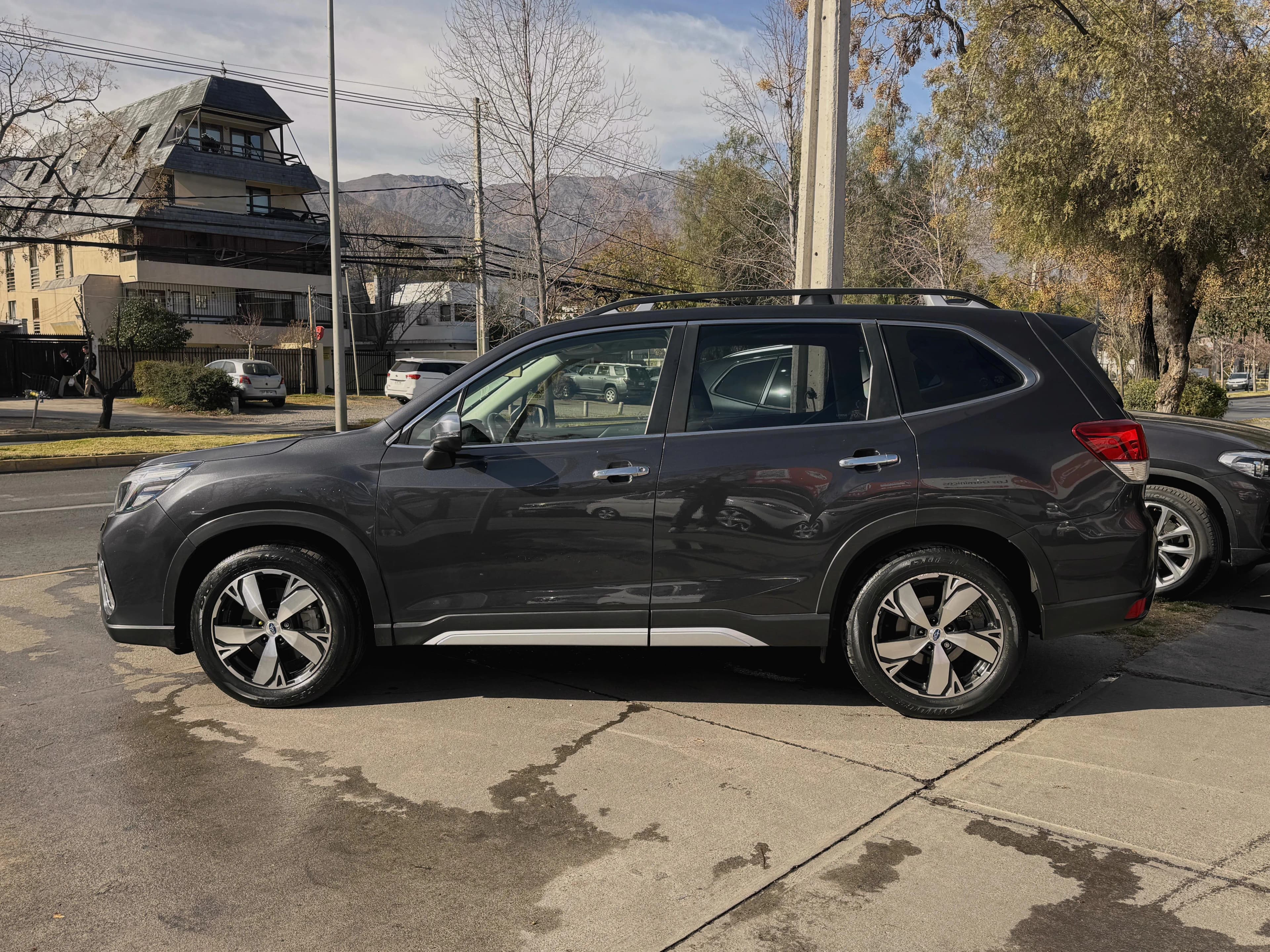 SUBARU FORESTER 2.0I LIMITED EYESIGHT 4X4 AUTOMATICA MANTENCIONES EN LA MARCA vista 5