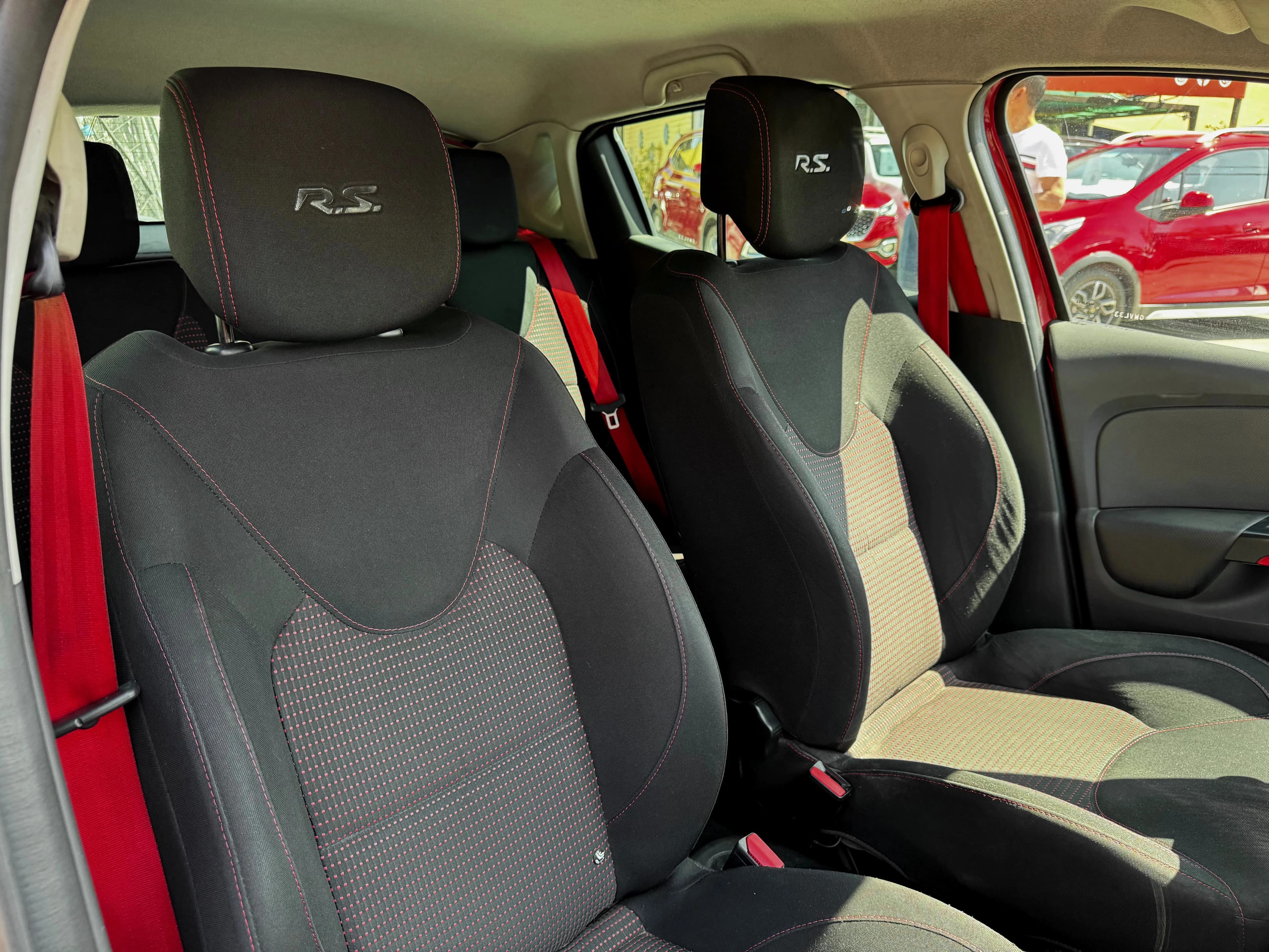 Renault CLIO RS SPORT 1.6 TURBO AUTOMATICO vista 6