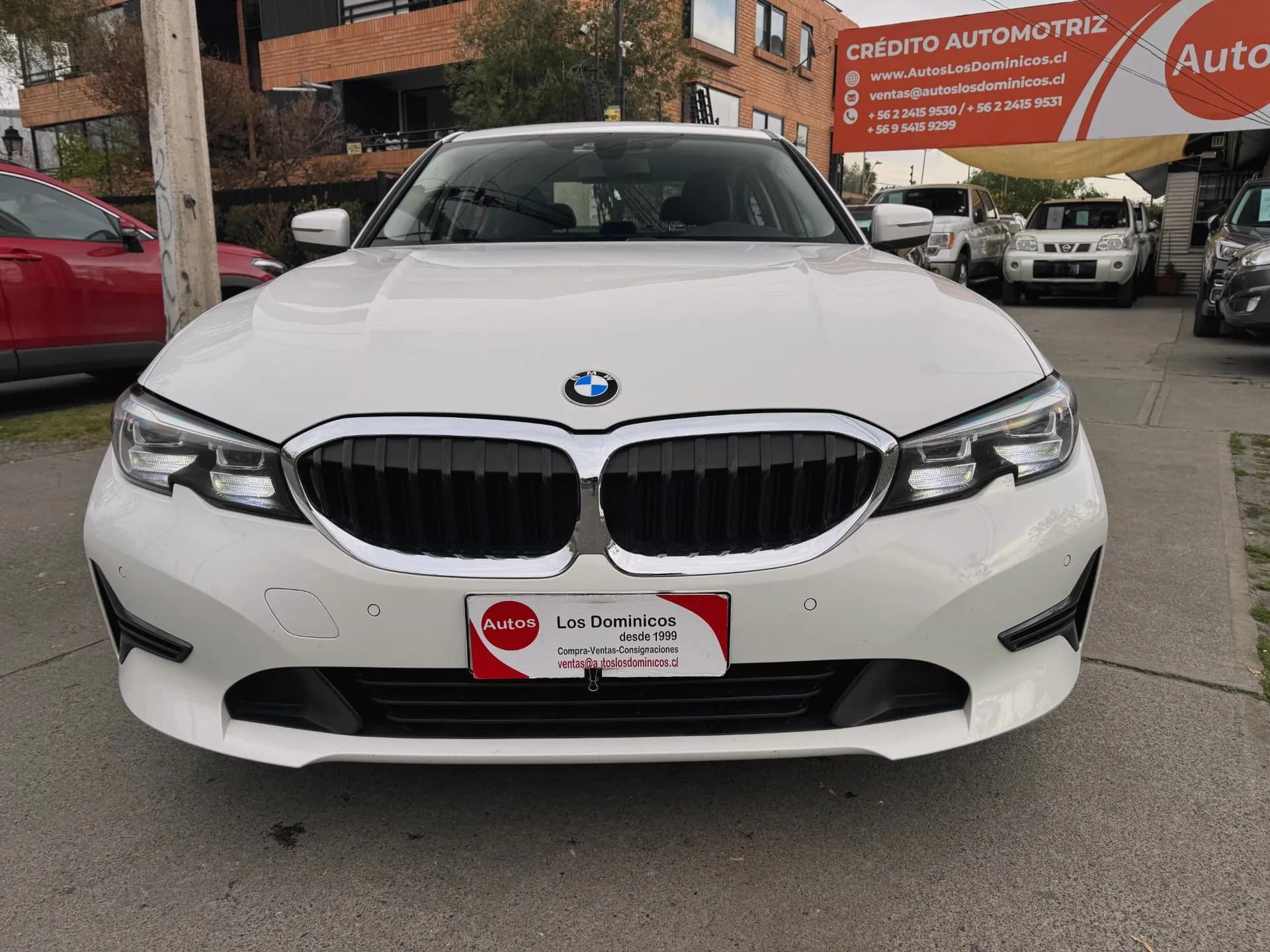 BMW BMW - 320I - URBAN 2.0 TURBO AUTOMATICO vista 3